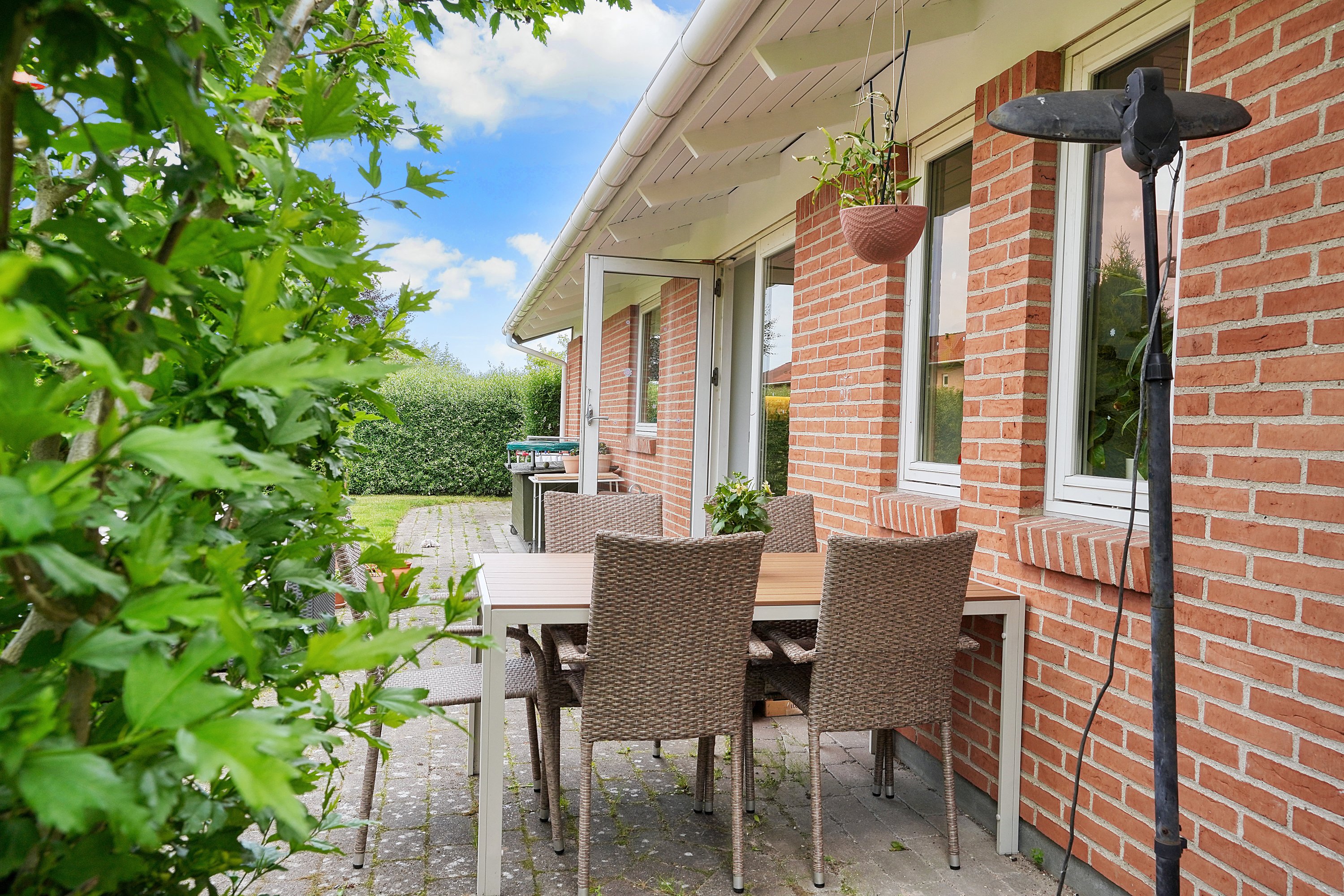 Fremhævet terrasse billede i fuldskærmstilstand. Billede af Mølleengen 2, 3550 Slangerup