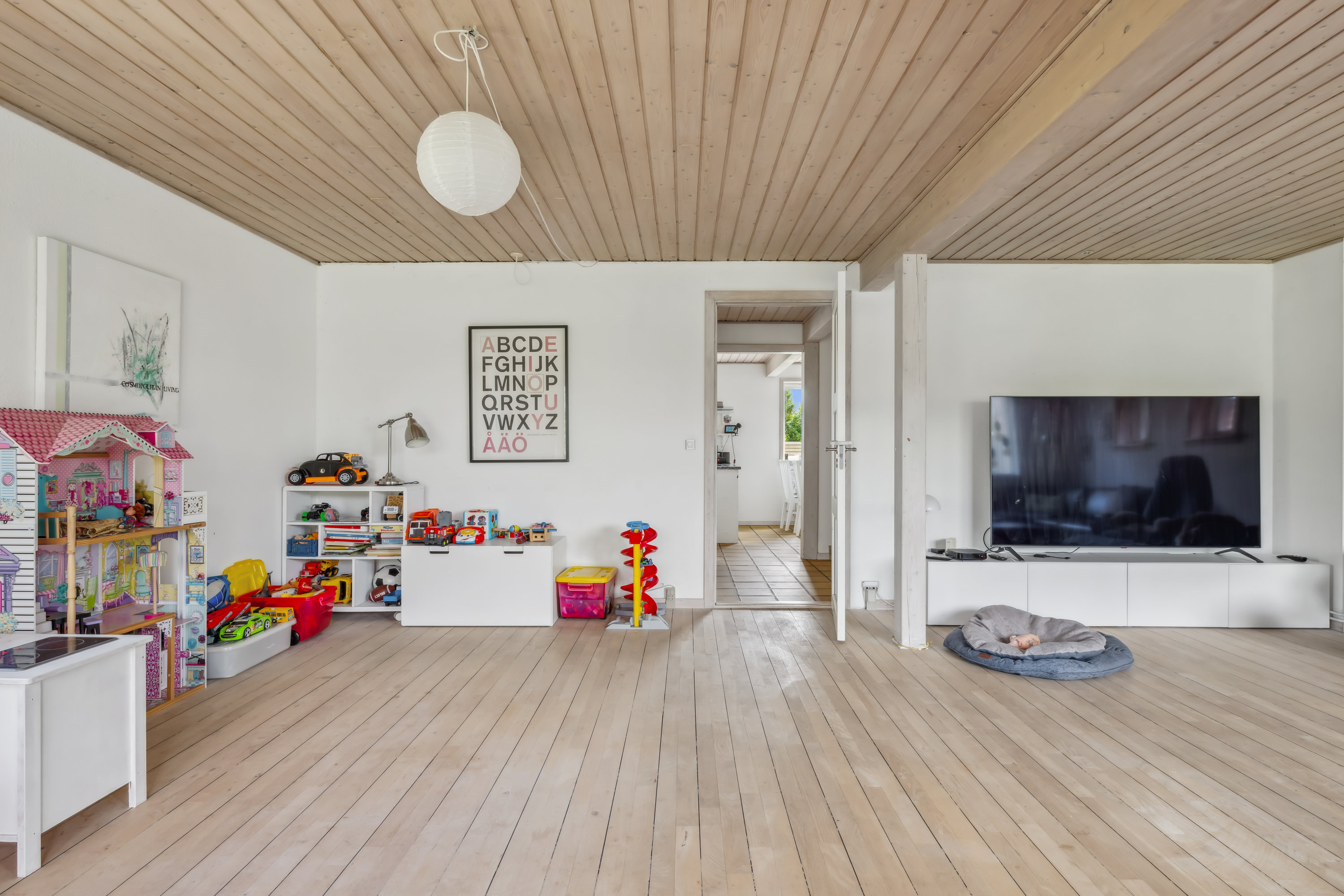 Fremhævet stue billede i fuldskærmstilstand. Billede af Søvej 126, 2791 Dragør