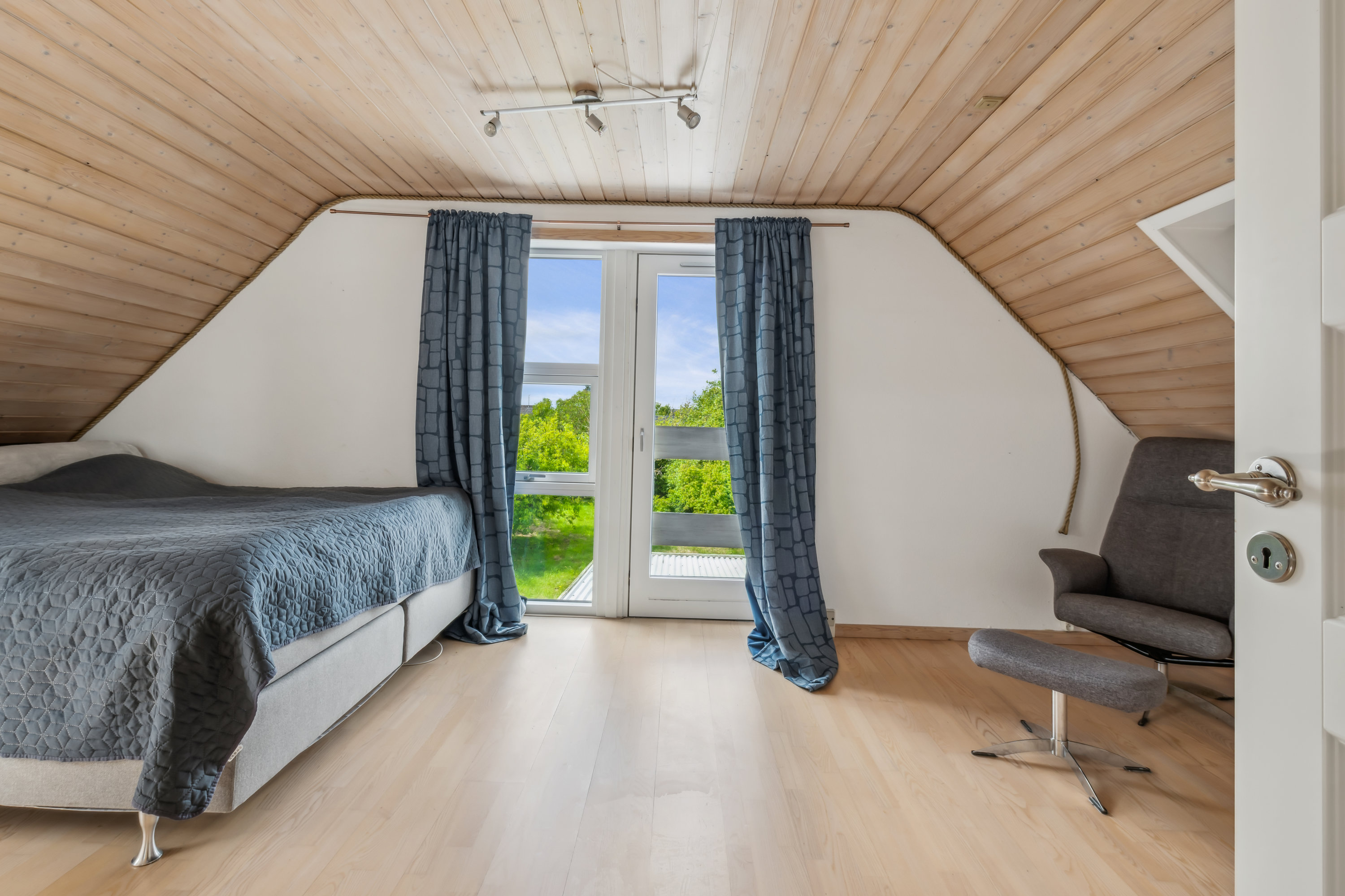 Fremhævet stue billede i fuldskærmstilstand. Billede af Søvej 126, 2791 Dragør