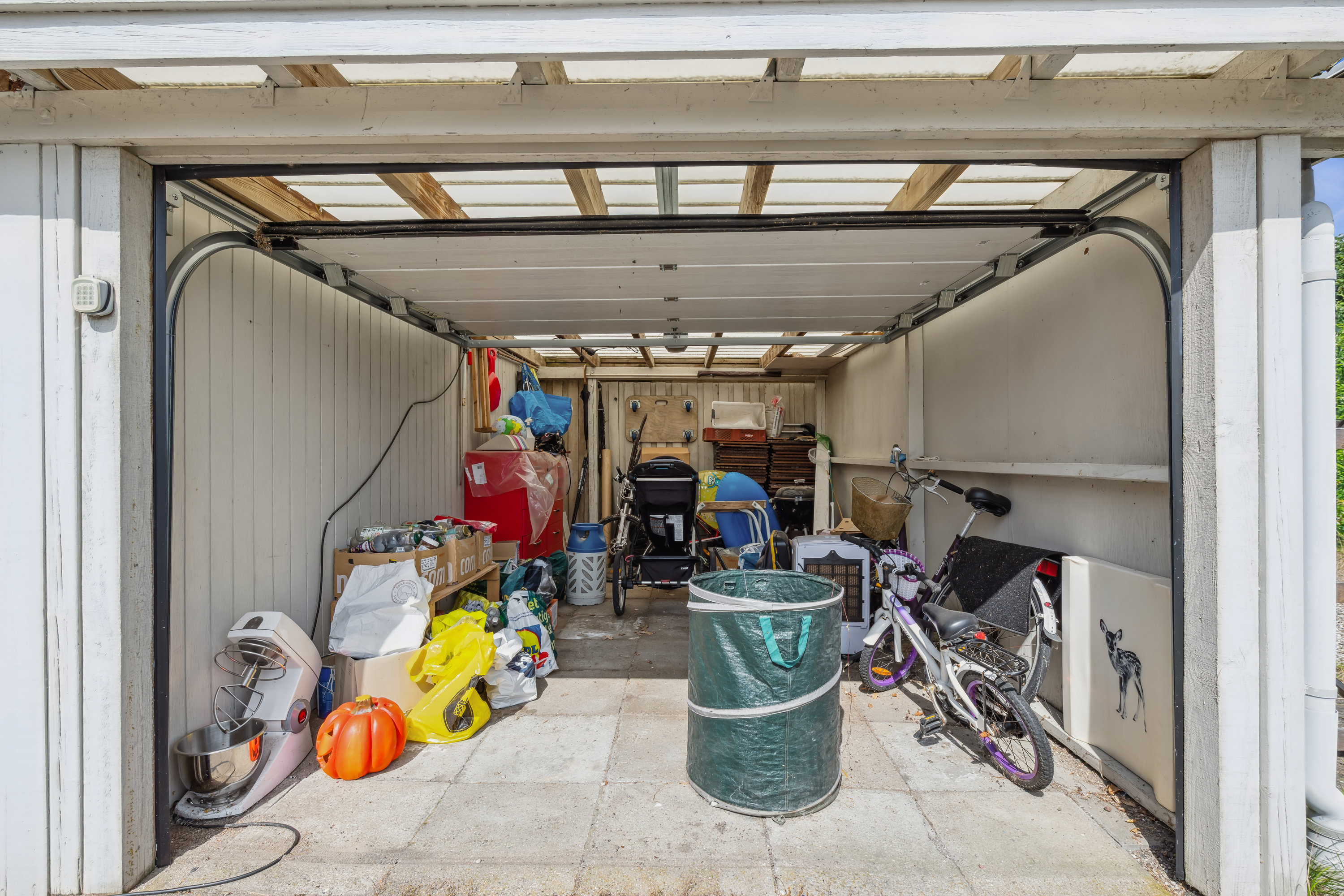 Fremhævet garage billede i fuldskærmstilstand. Billede af Søvej 126, 2791 Dragør