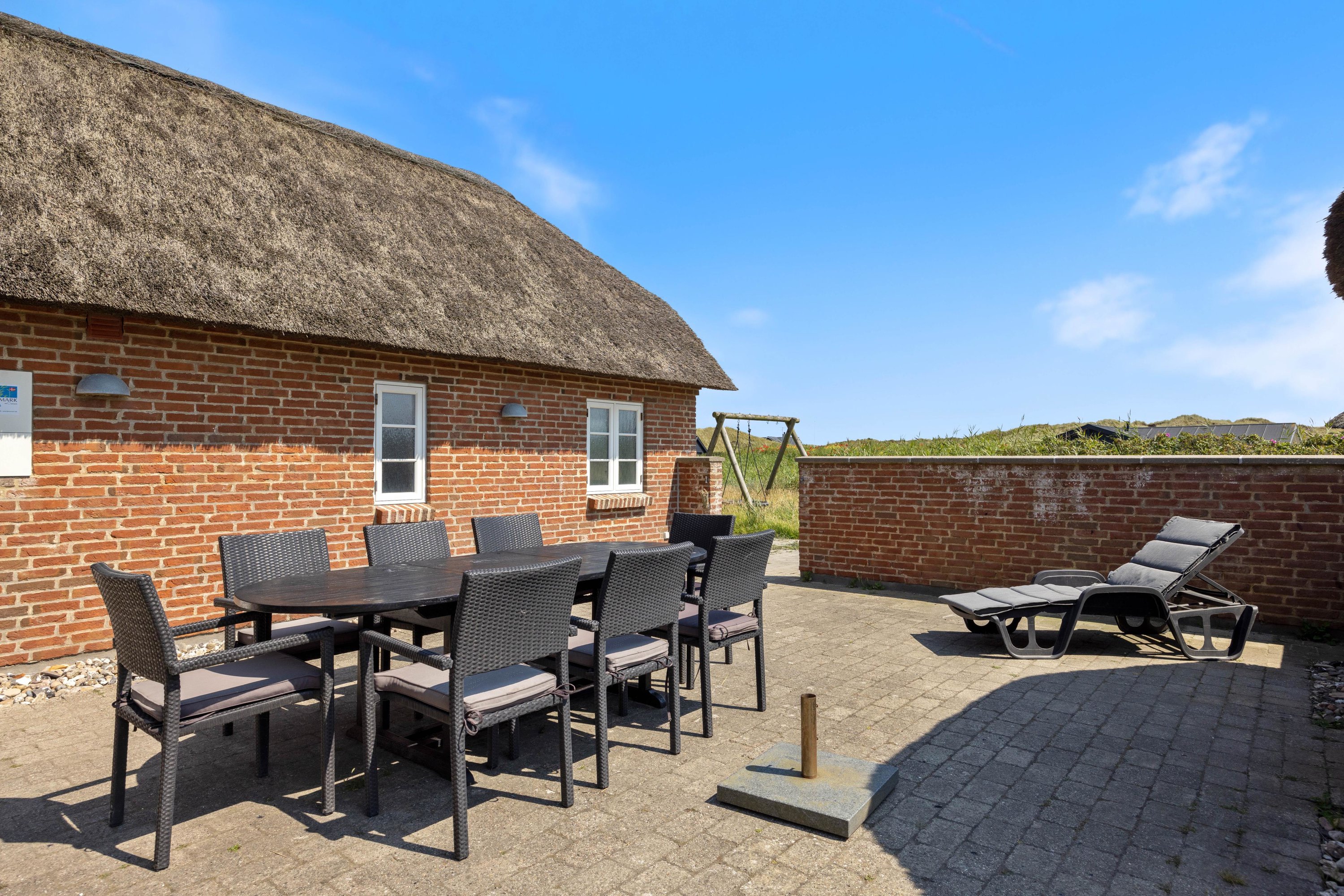 Fremhævet  billede i fuldskærmstilstand. Billede af Tingodden 226, Aargab, 6960 Hvide Sande