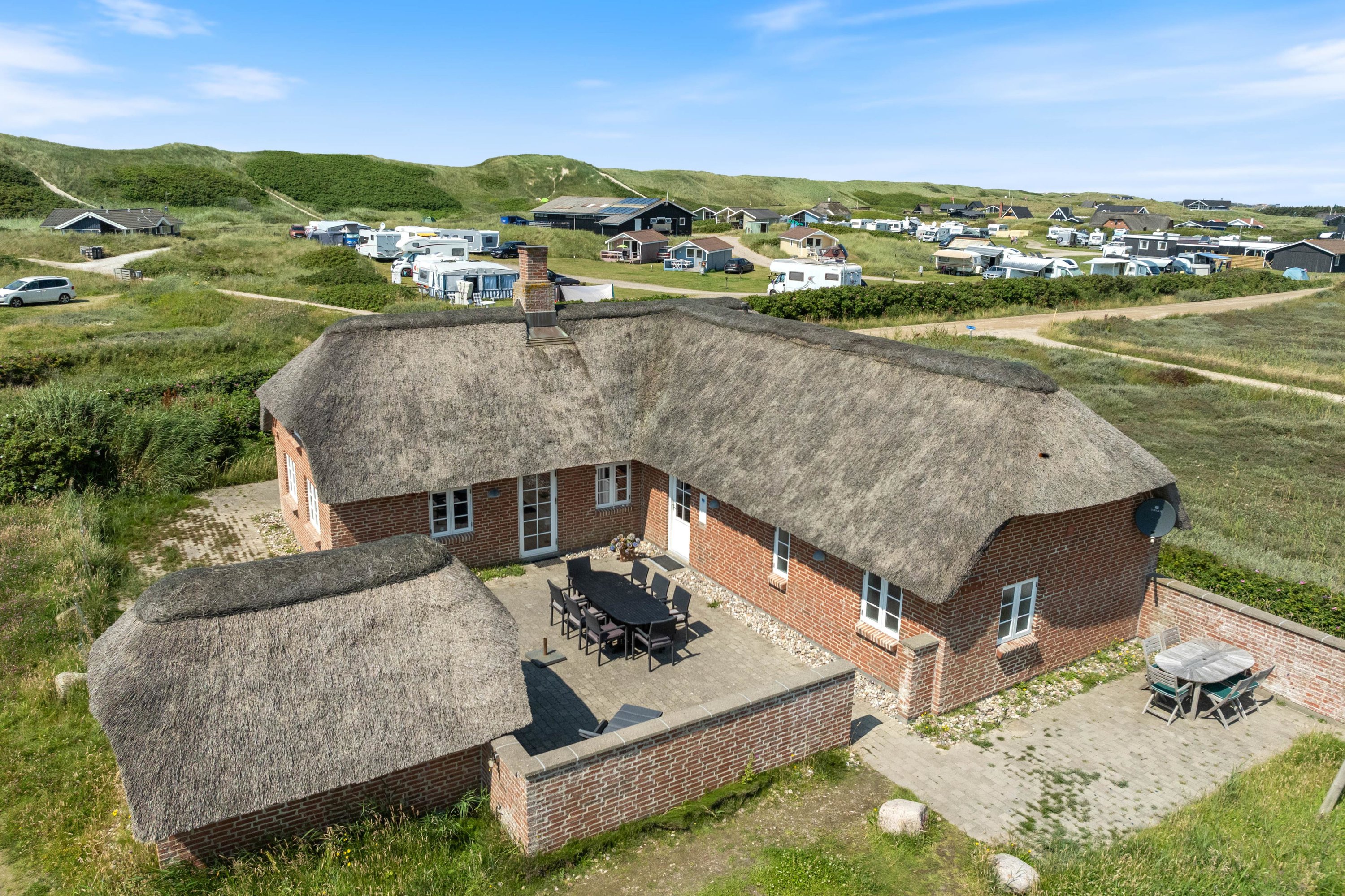 Fremhævet  billede i fuldskærmstilstand. Billede af Tingodden 226, Aargab, 6960 Hvide Sande