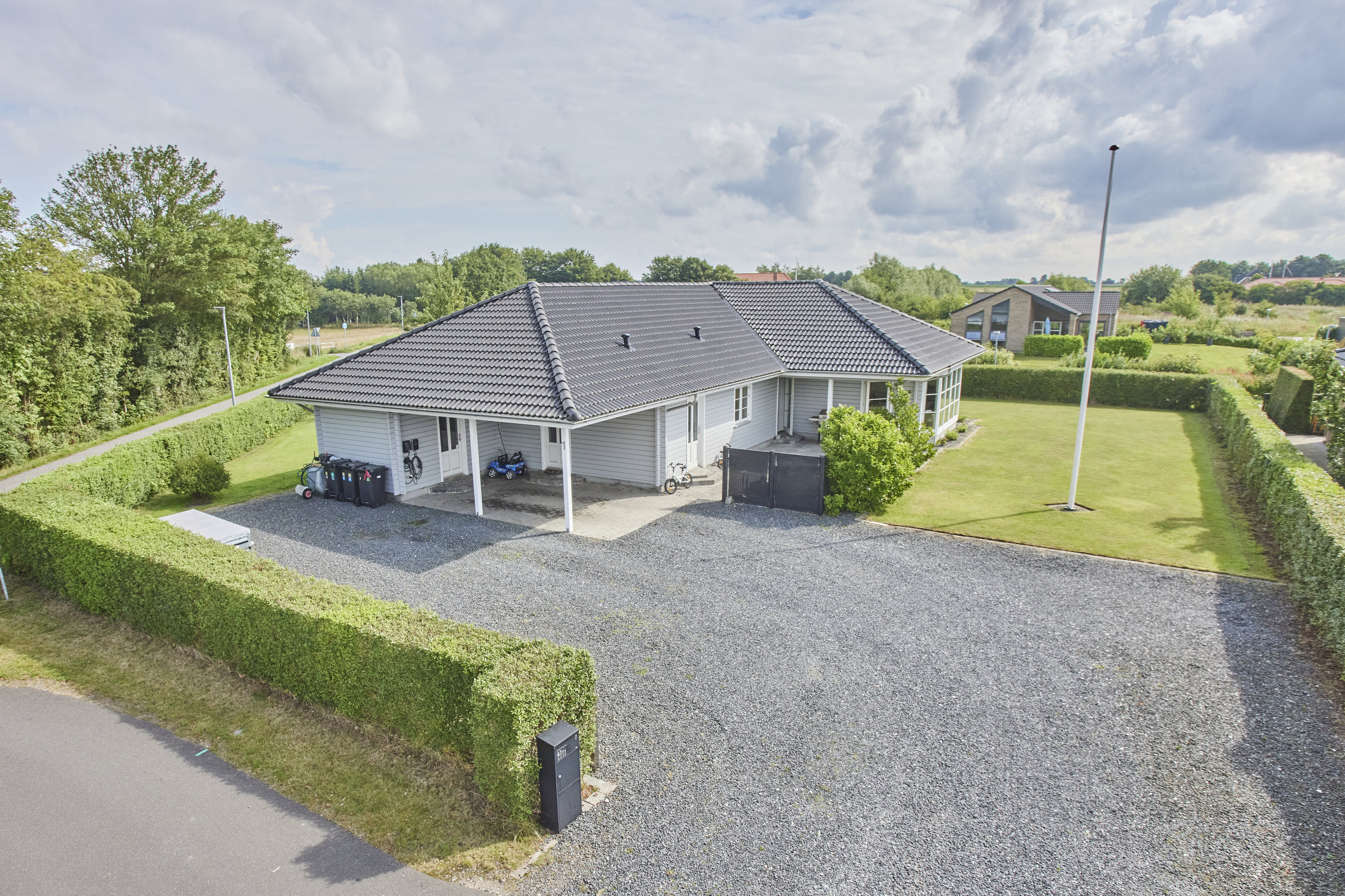 Fremhævet  billede i fuldskærmstilstand. Billede af Tulipanvænget 1, Hammershøj, 8830 Tjele