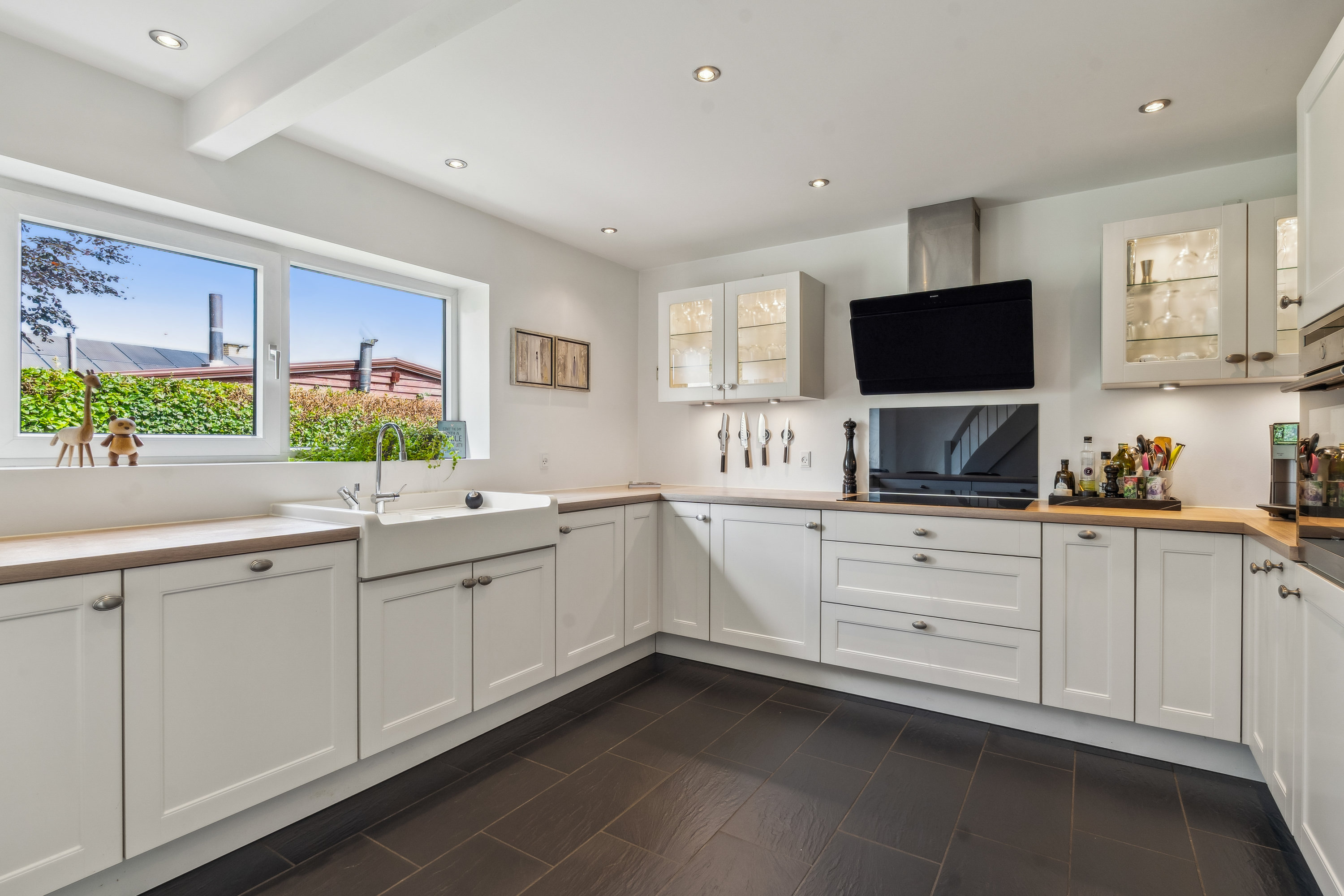 Fremhævet køkken billede i fuldskærmstilstand. Billede af Møllevej 21, 8783 Hornsyld