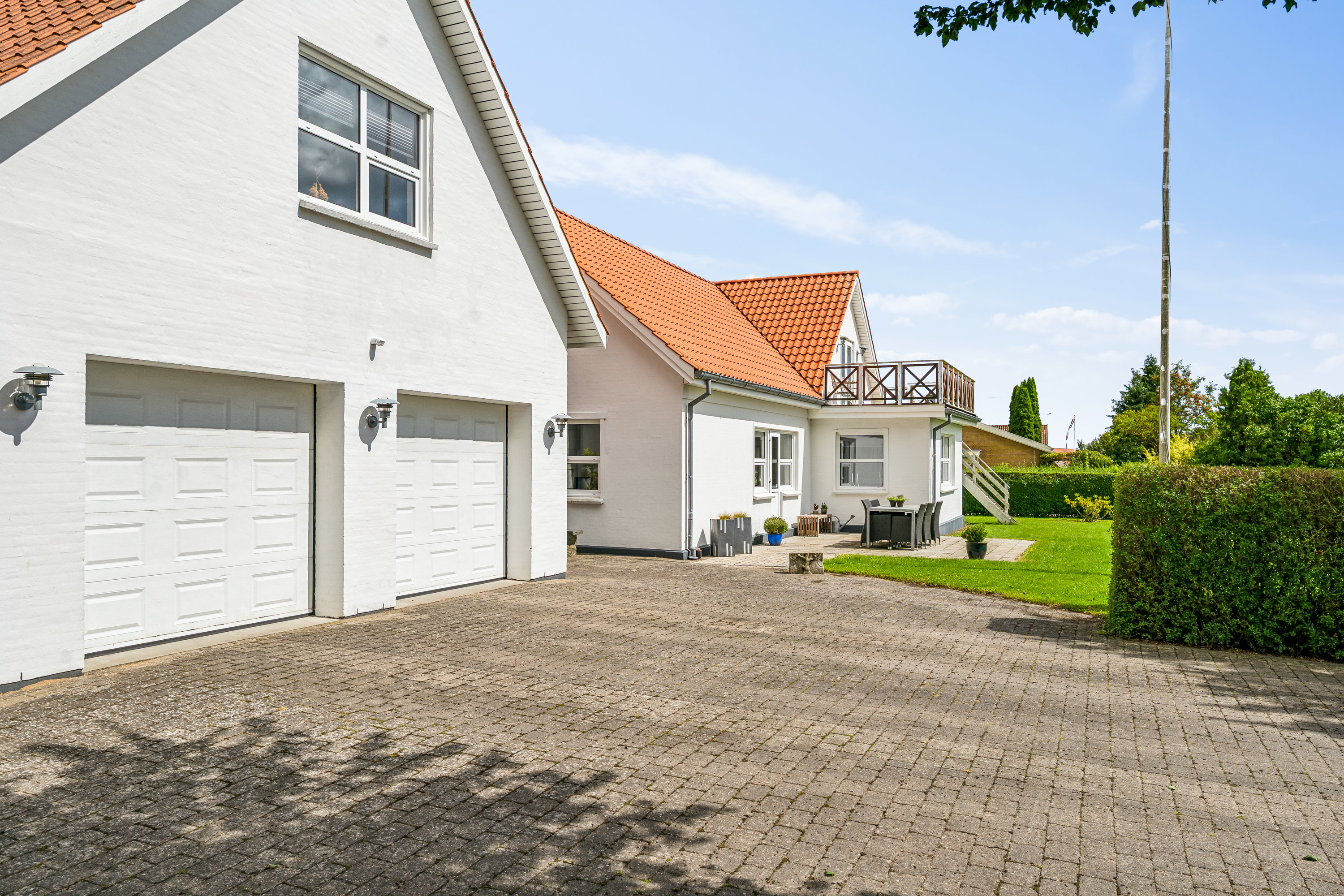 Fremhævet facade billede i fuldskærmstilstand. Billede af Møllevej 21, 8783 Hornsyld