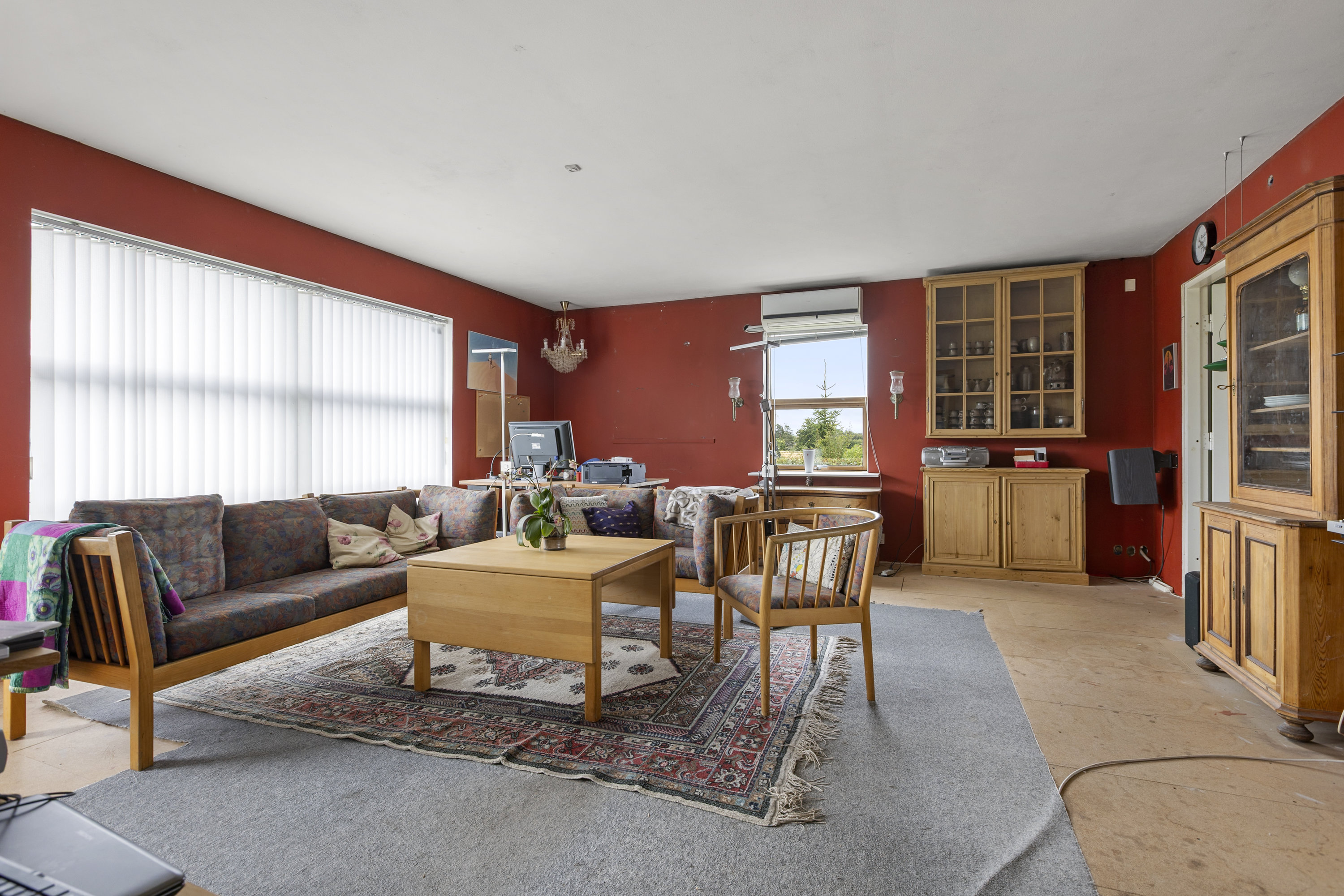 Fremhævet stue billede i fuldskærmstilstand. Billede af Fyrvænget 28, Vellerup, 4050 Skibby