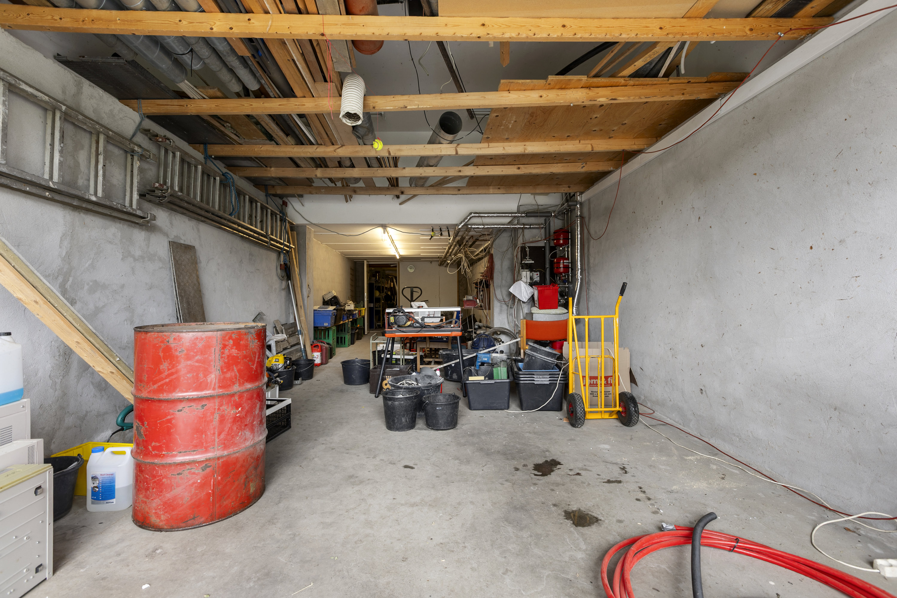 Fremhævet garage billede i fuldskærmstilstand. Billede af Fyrvænget 28, Vellerup, 4050 Skibby