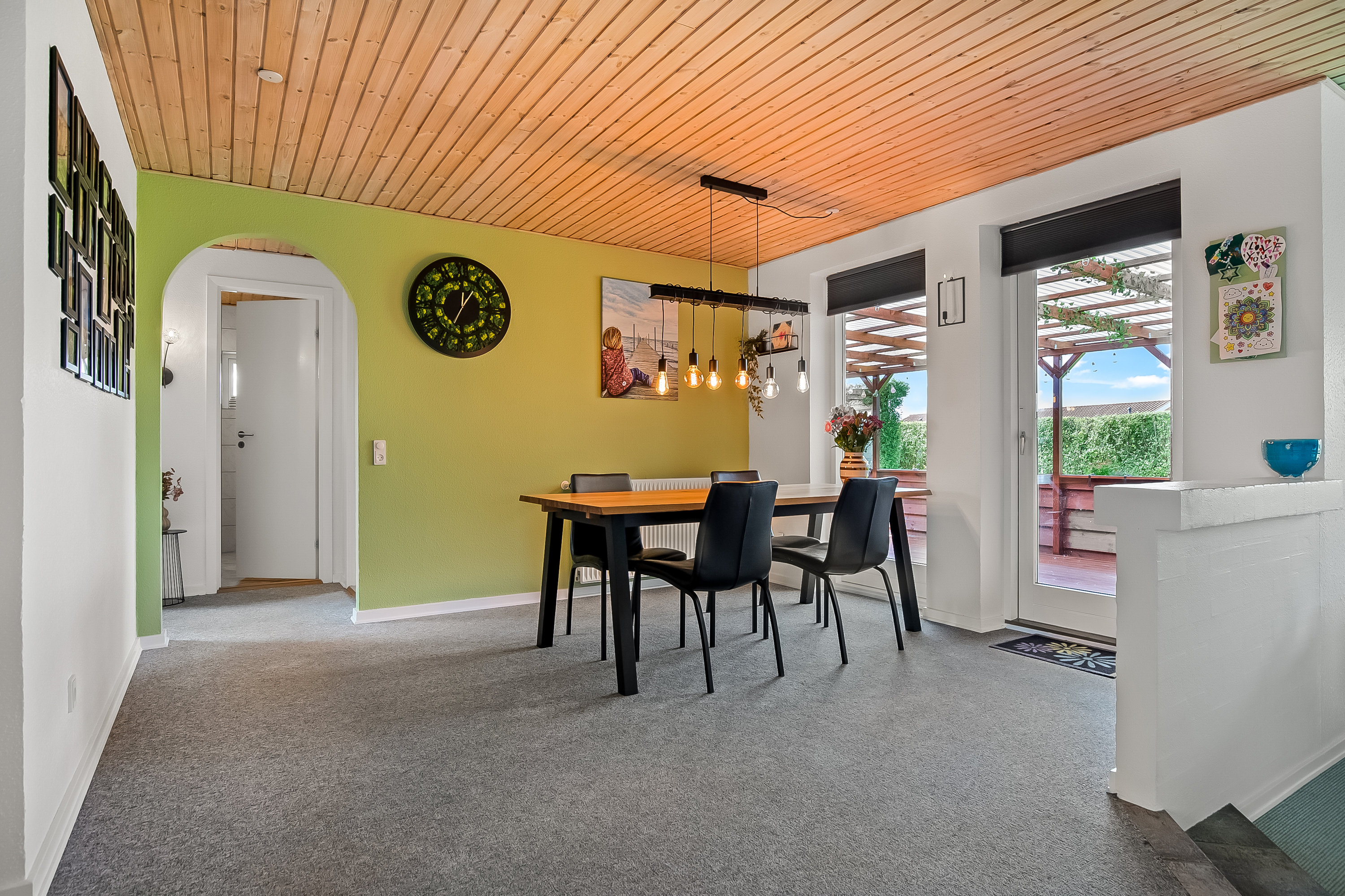 Fremhævet alrum billede i fuldskærmstilstand. Billede af Åbrinken 11, Taps, 6070 Christiansfeld