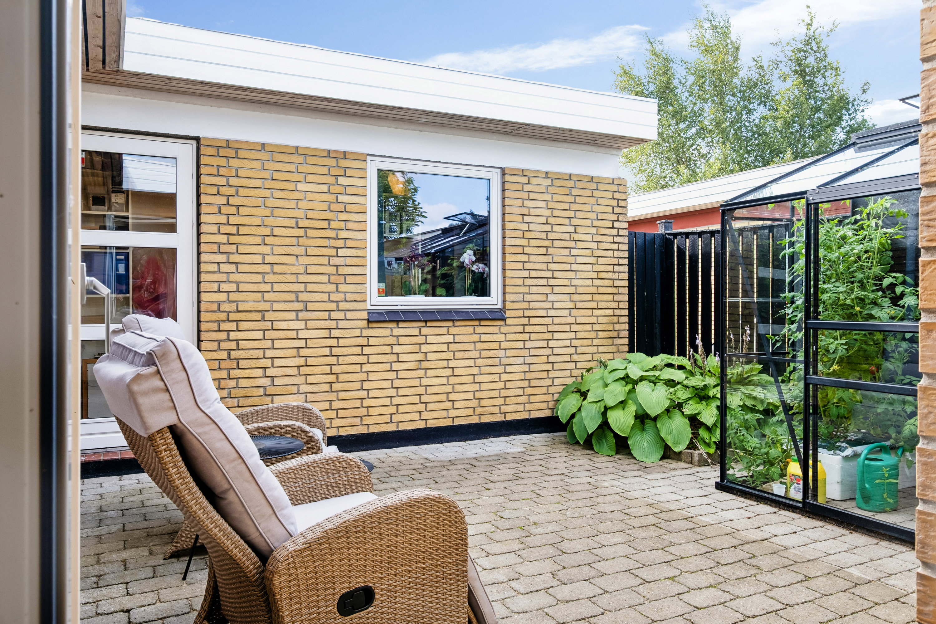 Fremhævet terrasse billede i fuldskærmstilstand. Billede af Tornbjerg 80, 8732 Hovedgård