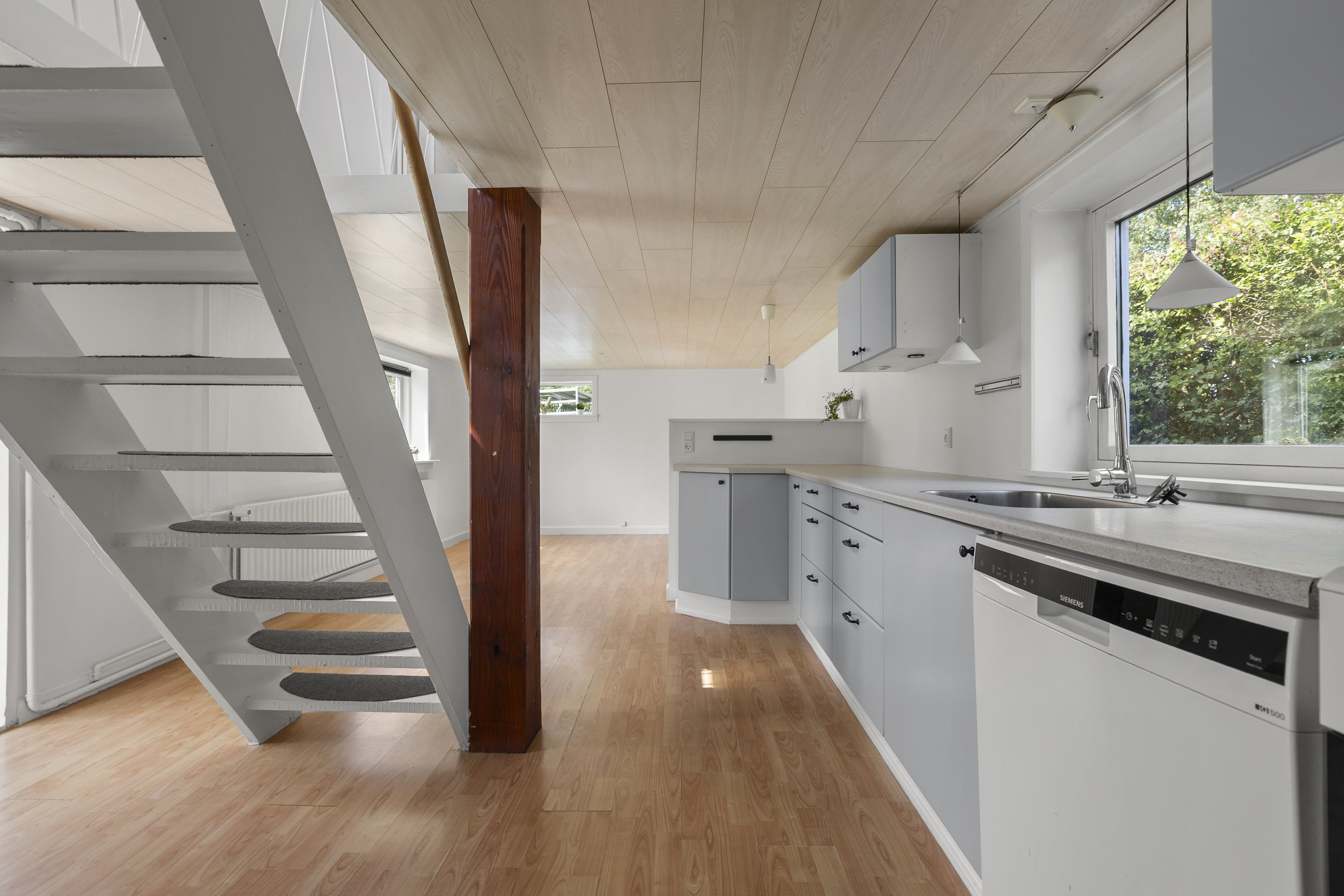 Fremhævet køkken billede i fuldskærmstilstand. Billede af Holbækvej 133, 4400 Kalundborg