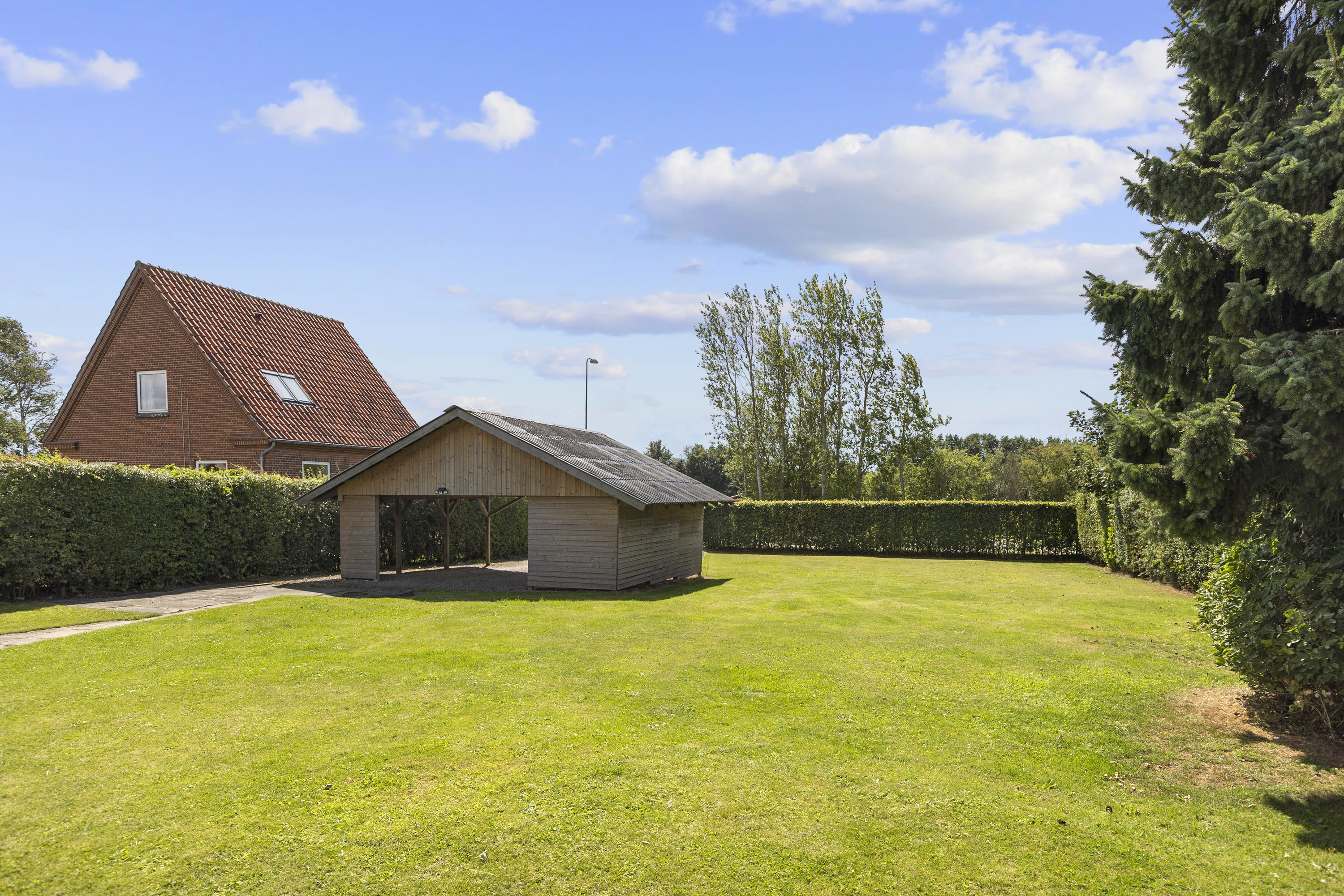 Fremhævet have billede i fuldskærmstilstand. Billede af Holbækvej 133, 4400 Kalundborg