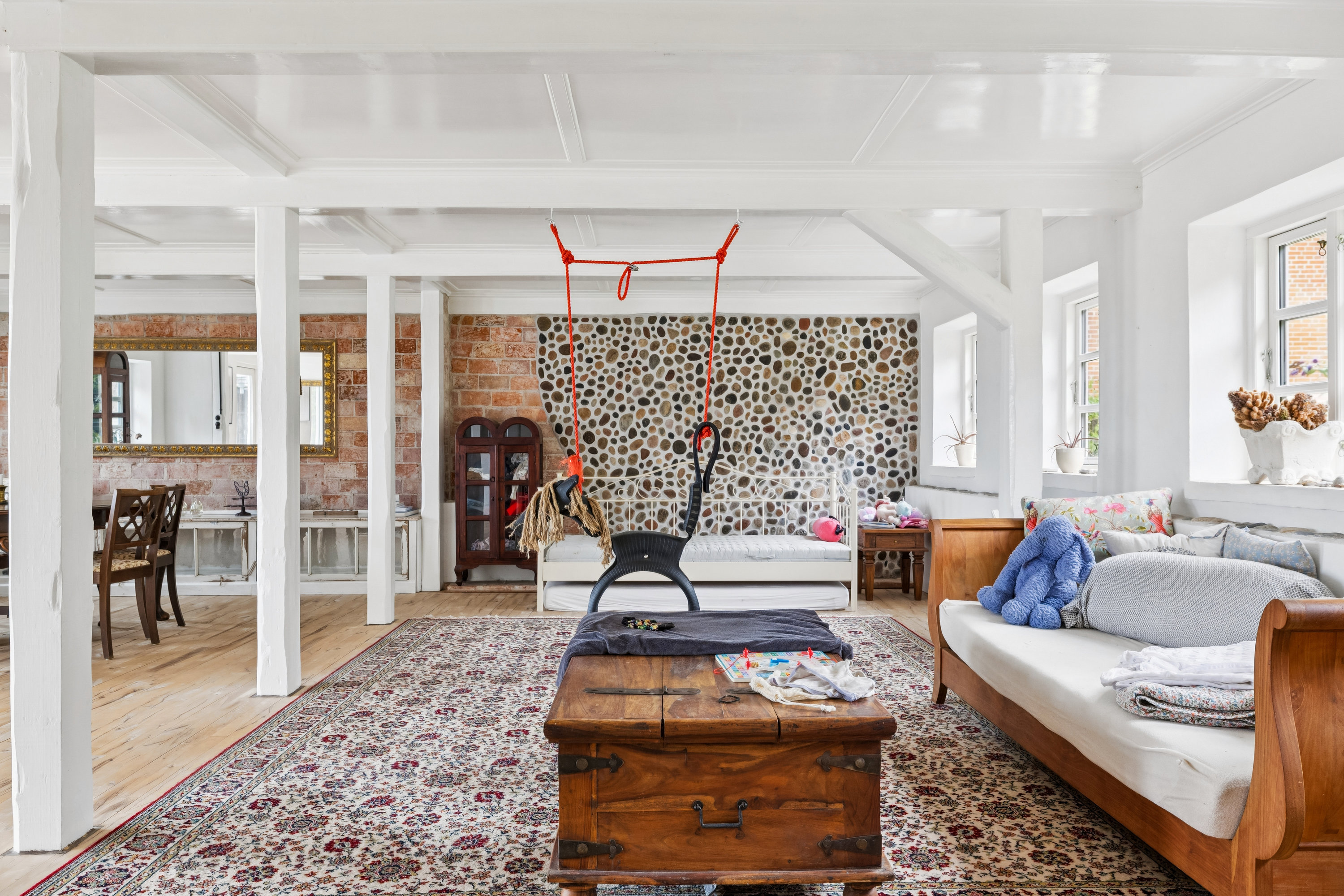 Fremhævet stue billede i fuldskærmstilstand. Billede af Lebymarksvej 8, 5985 Søby Ærø