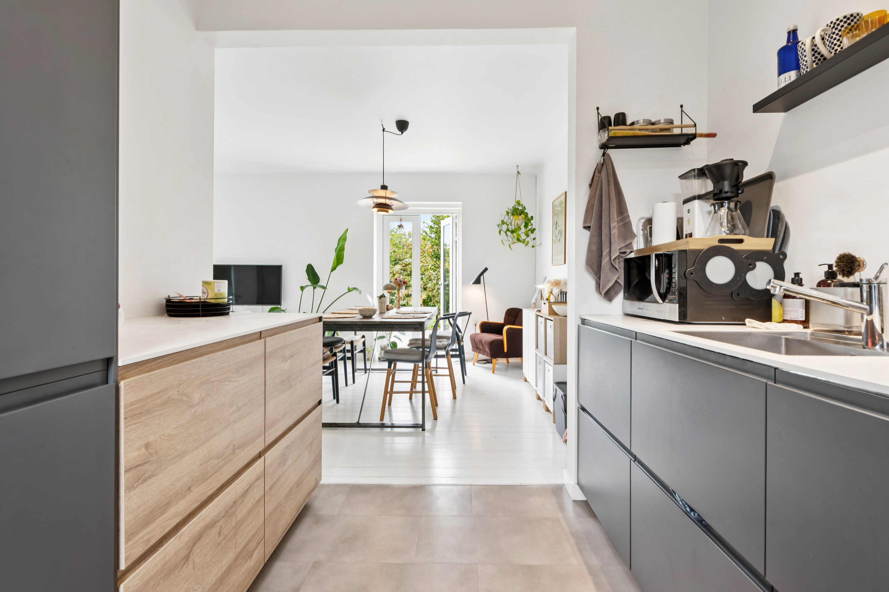 Fremhævet køkken billede i fuldskærmstilstand. Billede af Christian X's Alle 82, 2800 Kongens Lyngby