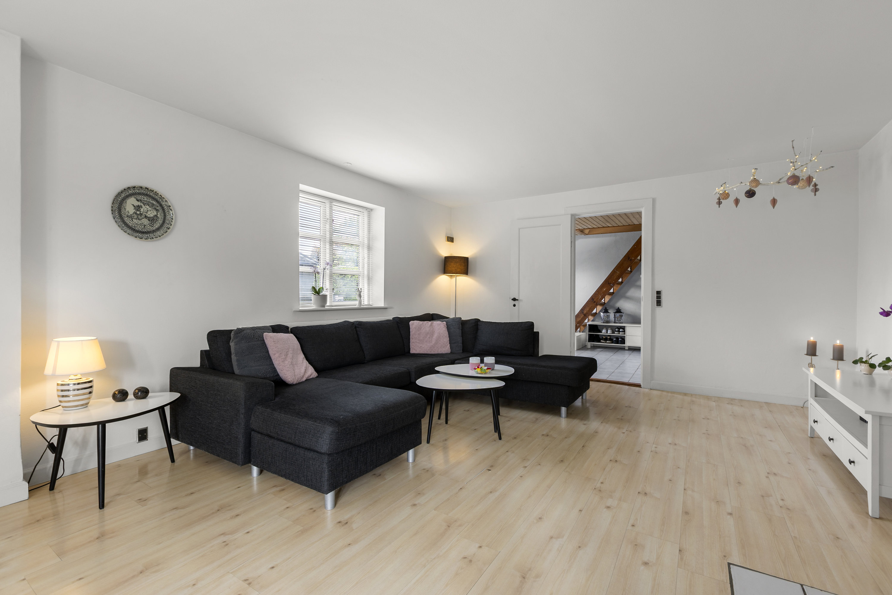 Fremhævet stue billede i fuldskærmstilstand. Billede af Korsvejen 3, 4220 Korsør