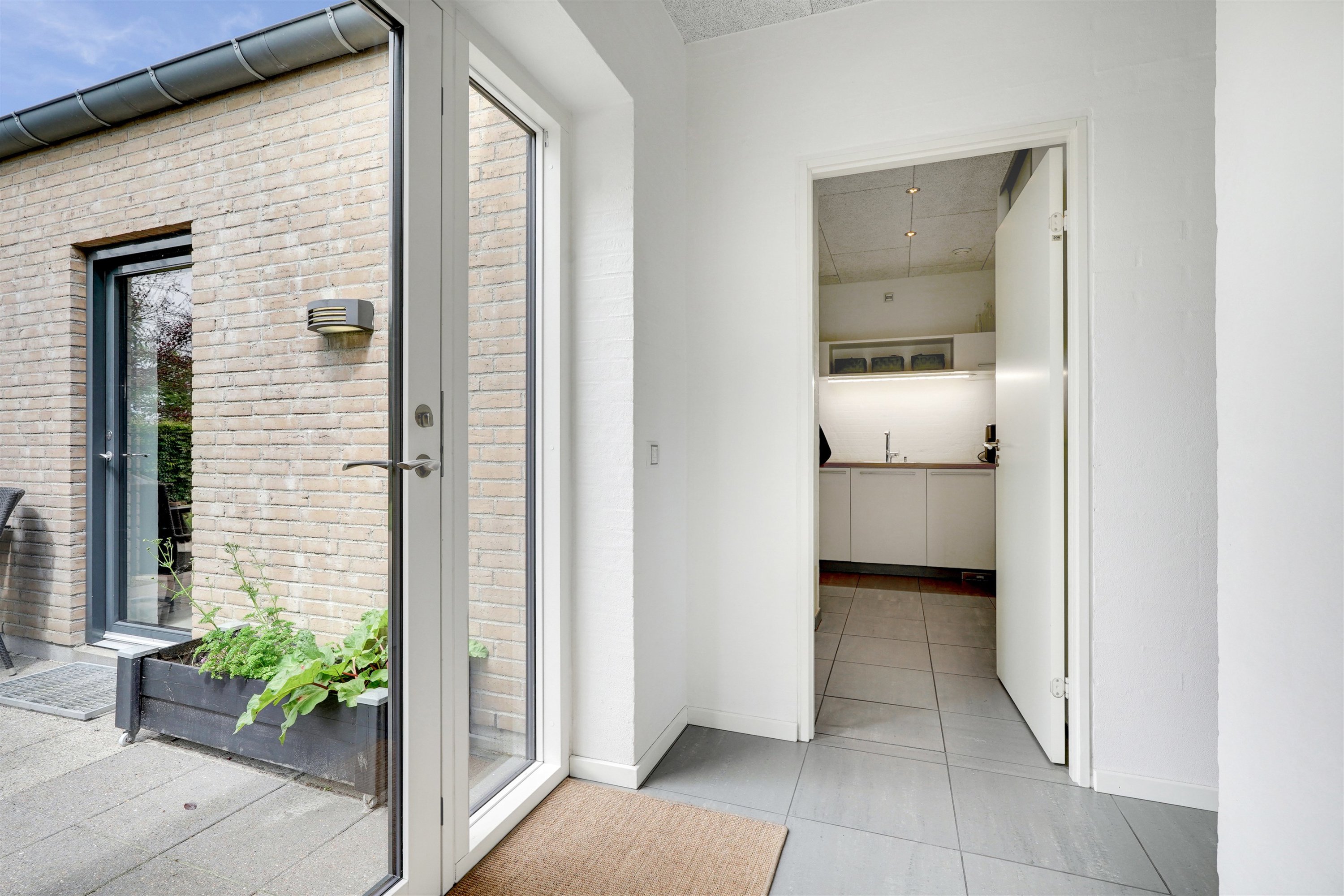 Fremhævet entré billede i fuldskærmstilstand. Billede af Lillevang 95, 7190 Billund