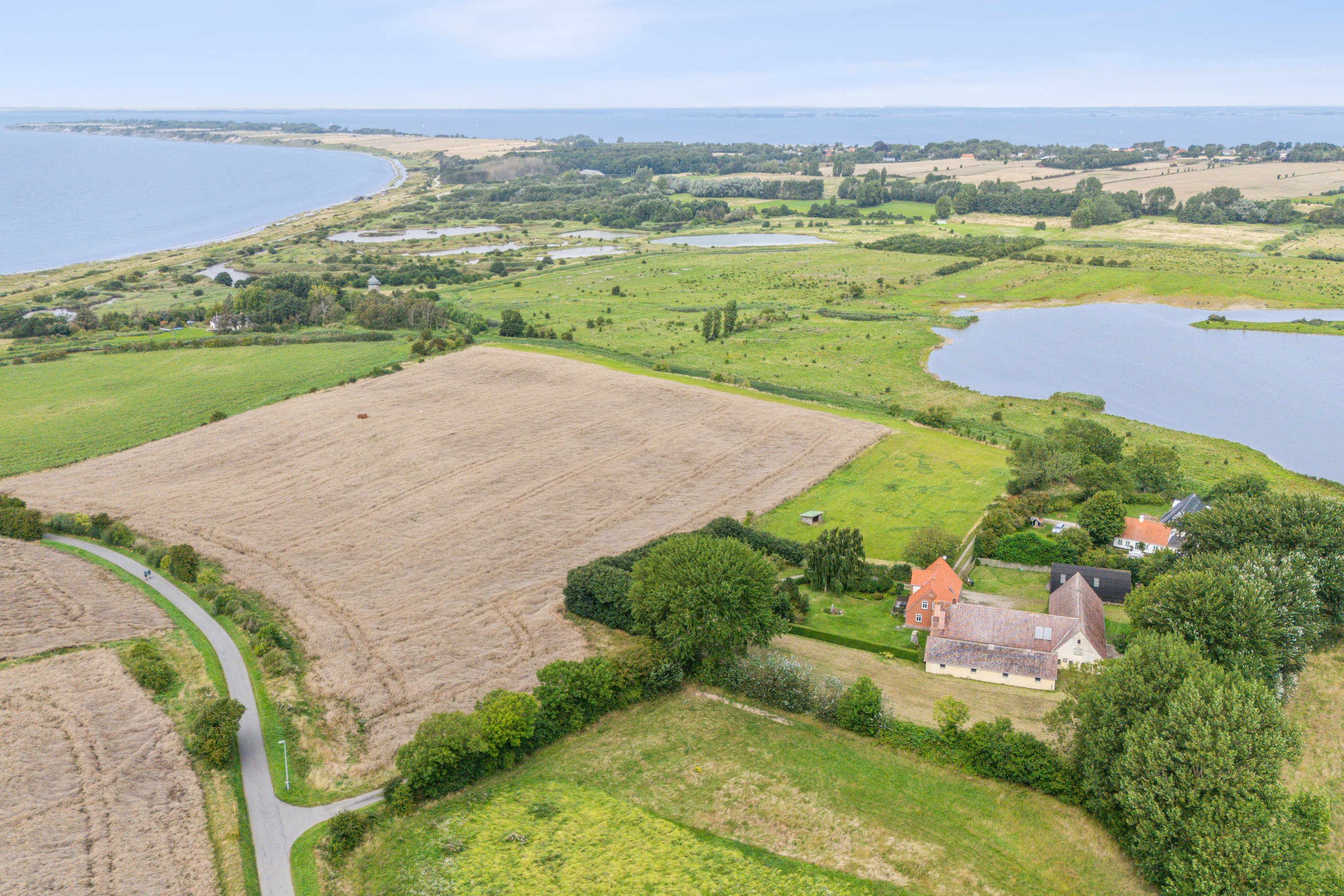 Fremhævet luftfoto billede i fuldskærmstilstand. Billede af Lebymarksvej 12, 5985 Søby Ærø