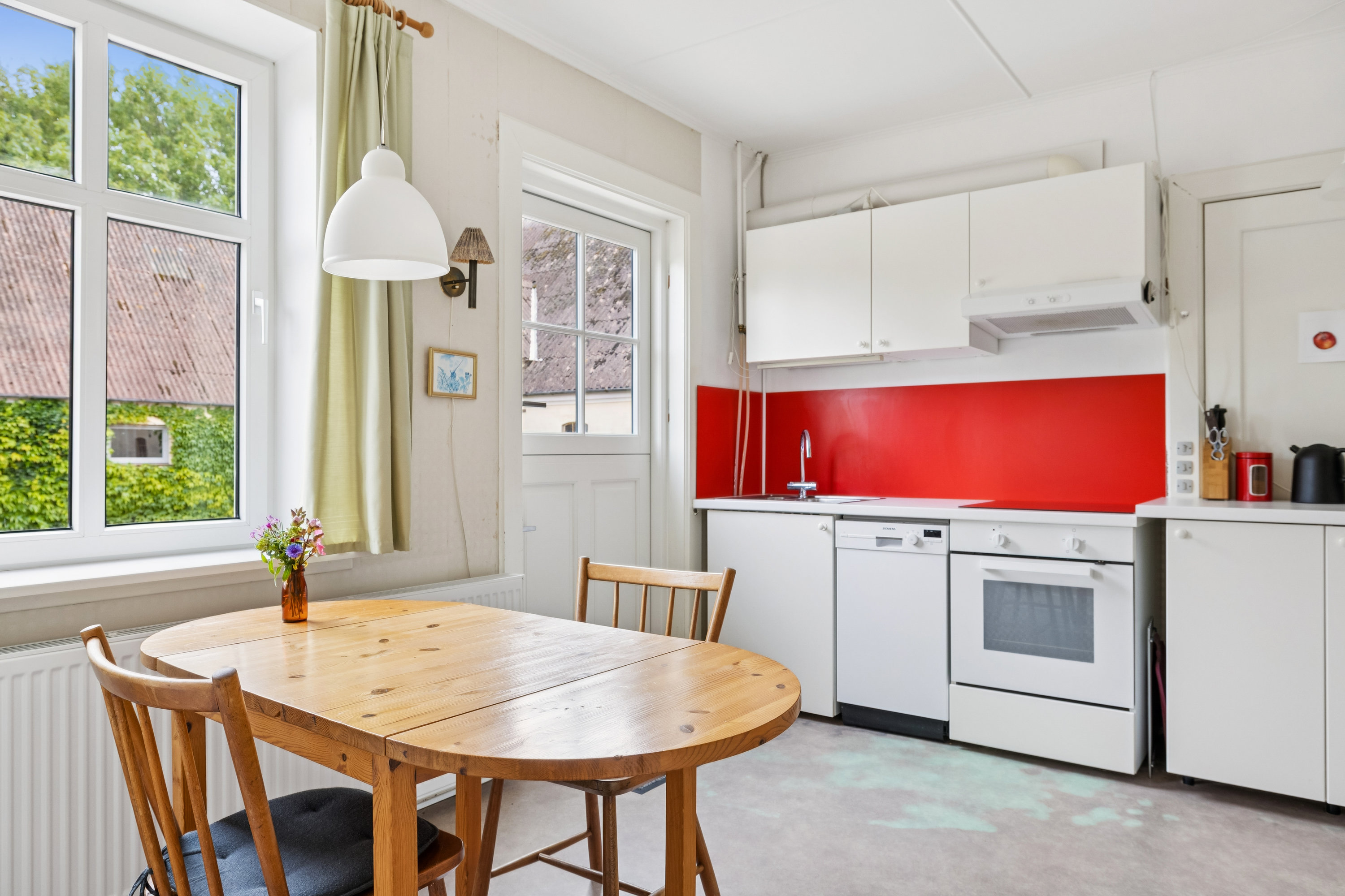 Fremhævet køkken billede i fuldskærmstilstand. Billede af Lebymarksvej 12, 5985 Søby Ærø