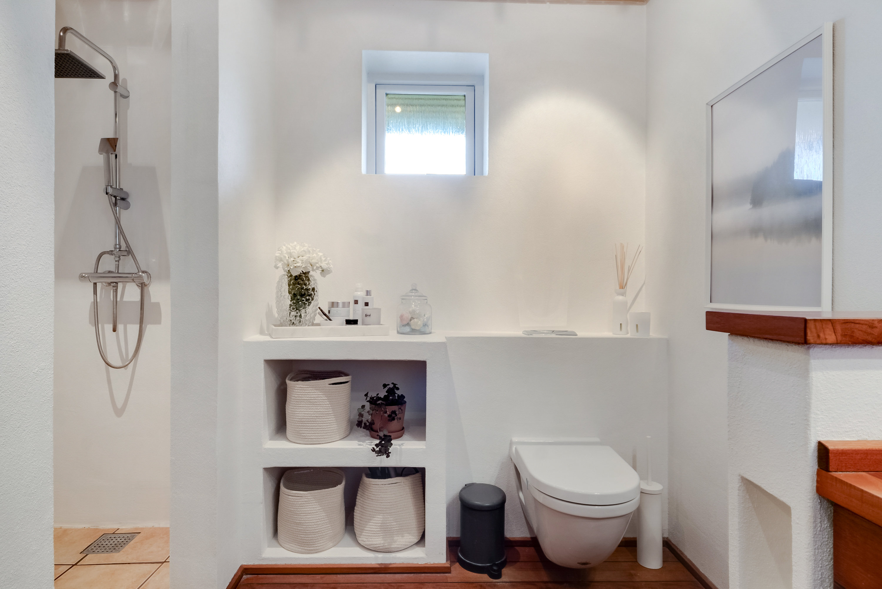 Fremhævet toilet billede i fuldskærmstilstand. Billede af Flintebjergvænget 7, Nr Broby, 5672 Broby