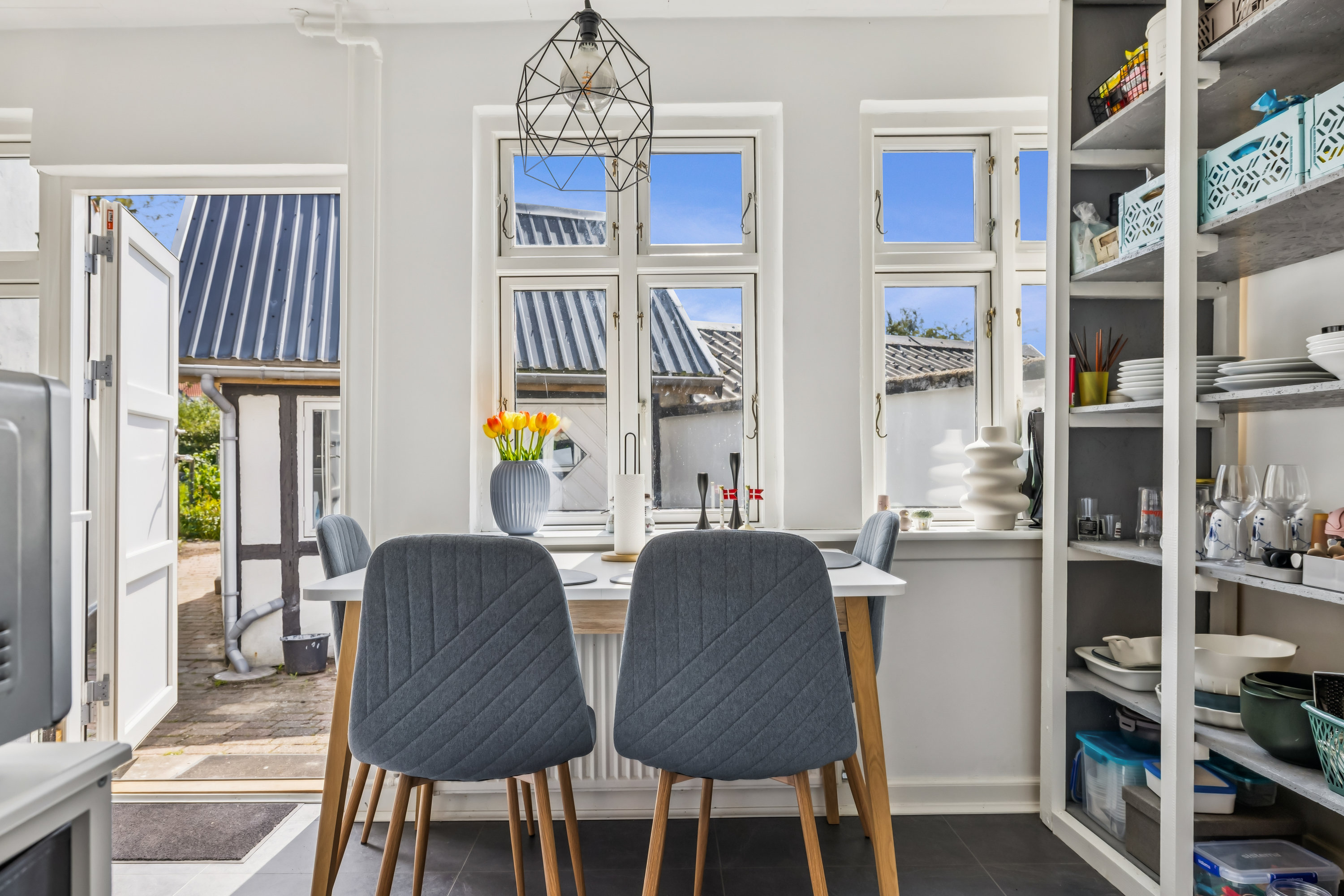 Fremhævet stue billede i fuldskærmstilstand. Billede af Nørregade 42, 5610 Assens