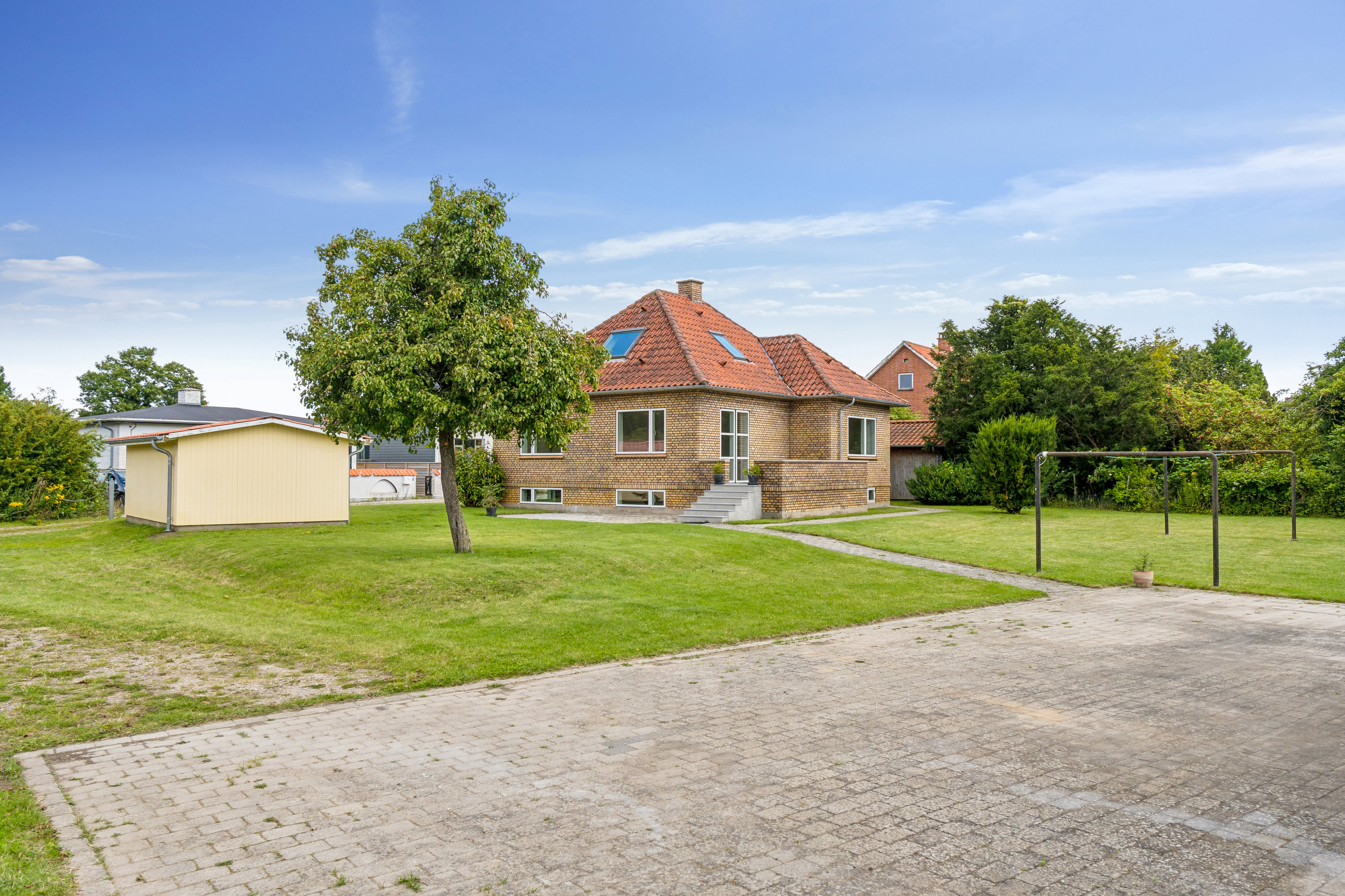 Miniaturebillede 1: ejendom 1. Billede af Birkevej 5, 4270 Høng