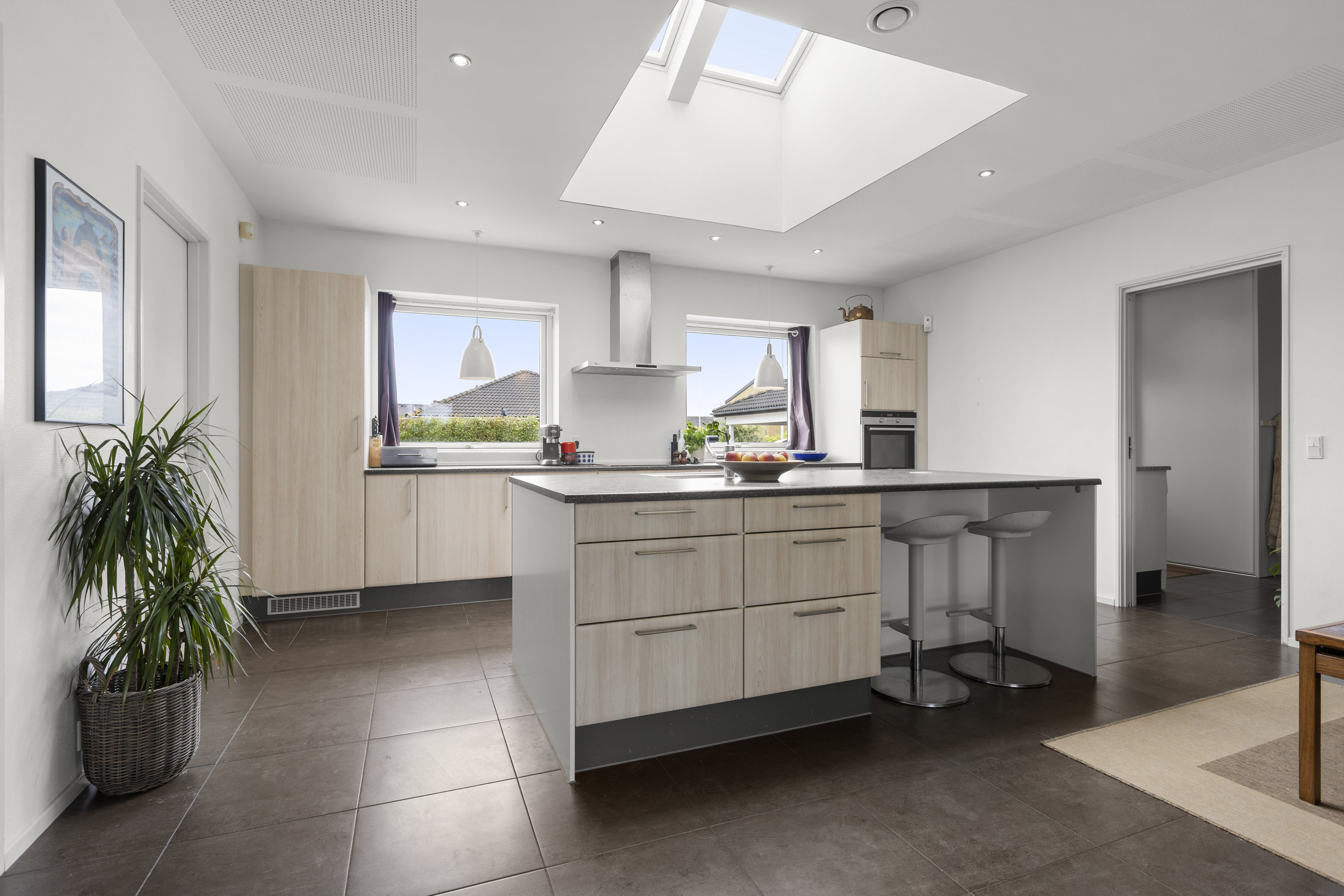 Fremhævet køkken billede i fuldskærmstilstand. Billede af Kildevej 24, 4130 Viby Sjælland