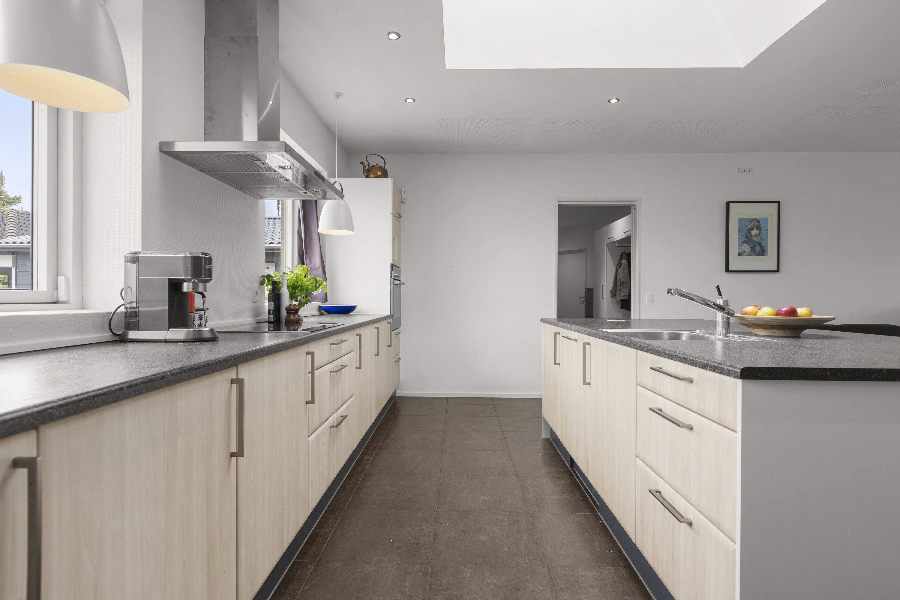 Fremhævet køkken billede i fuldskærmstilstand. Billede af Kildevej 24, 4130 Viby Sjælland