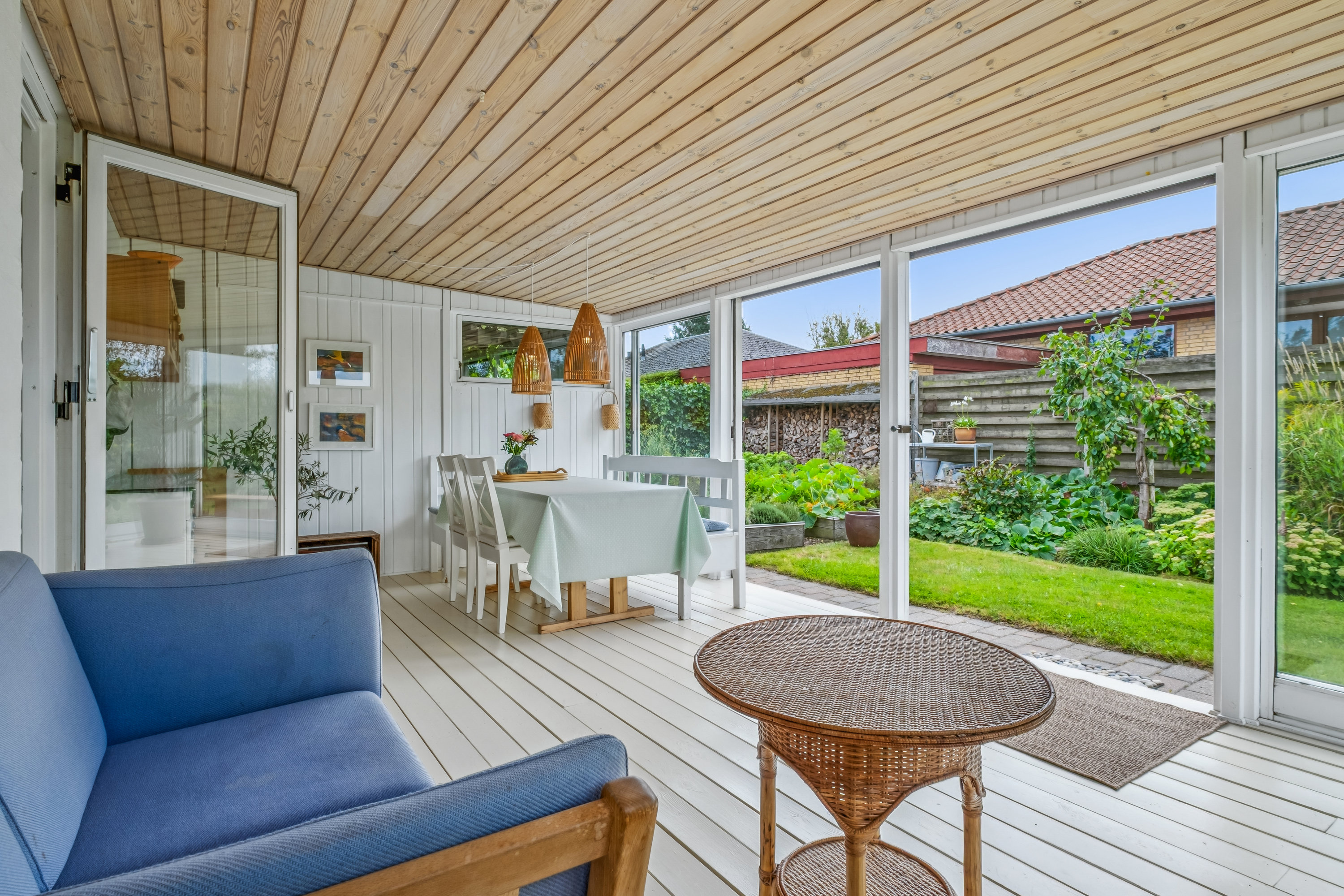 Fremhævet udestue billede i fuldskærmstilstand. Billede af Præstevænget 10, 8732 Hovedgård