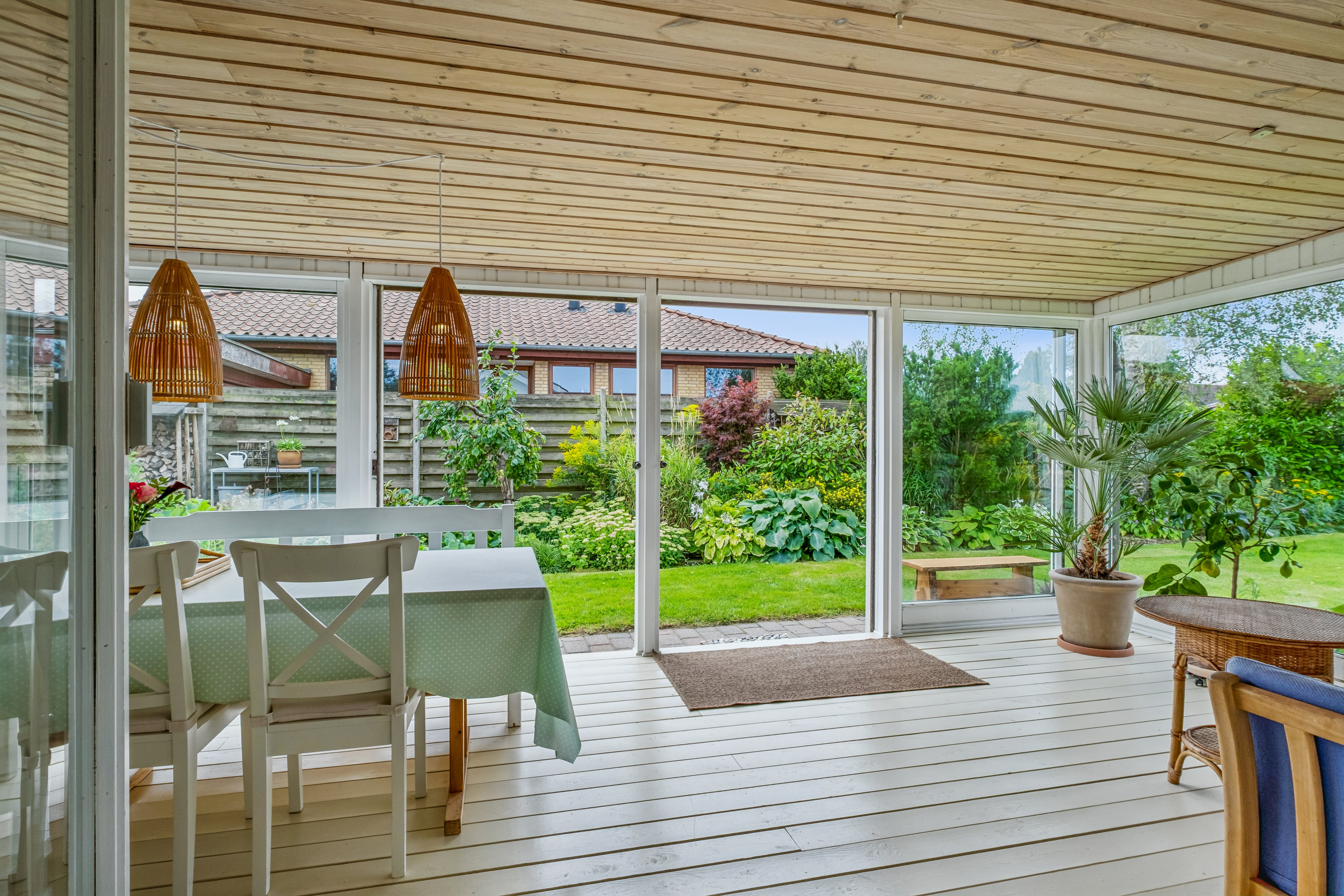 Fremhævet udestue billede i fuldskærmstilstand. Billede af Præstevænget 10, 8732 Hovedgård