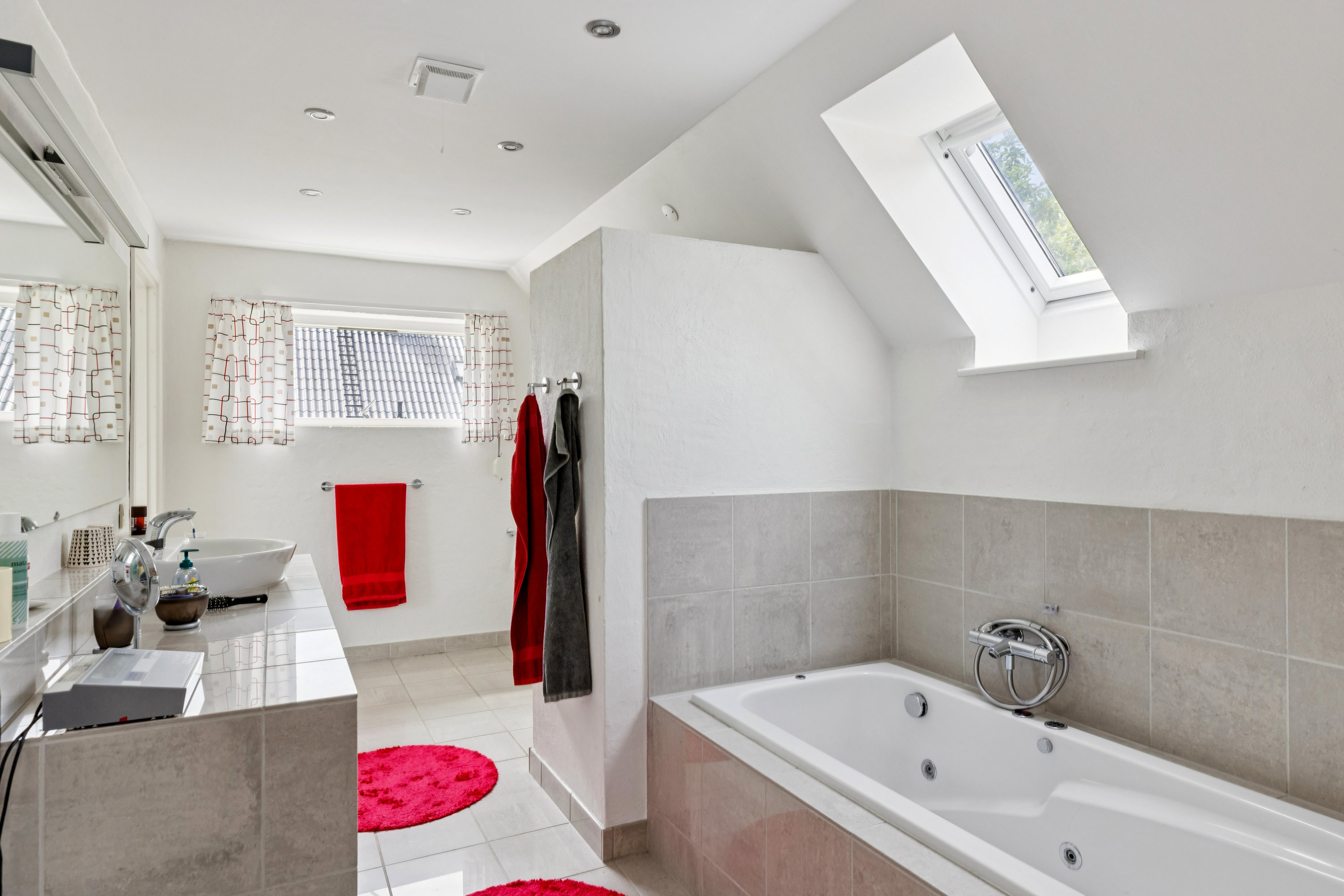 Fremhævet badeværelse billede i fuldskærmstilstand. Billede af Bækbjerg 8, Rinkenæs, 6300 Gråsten