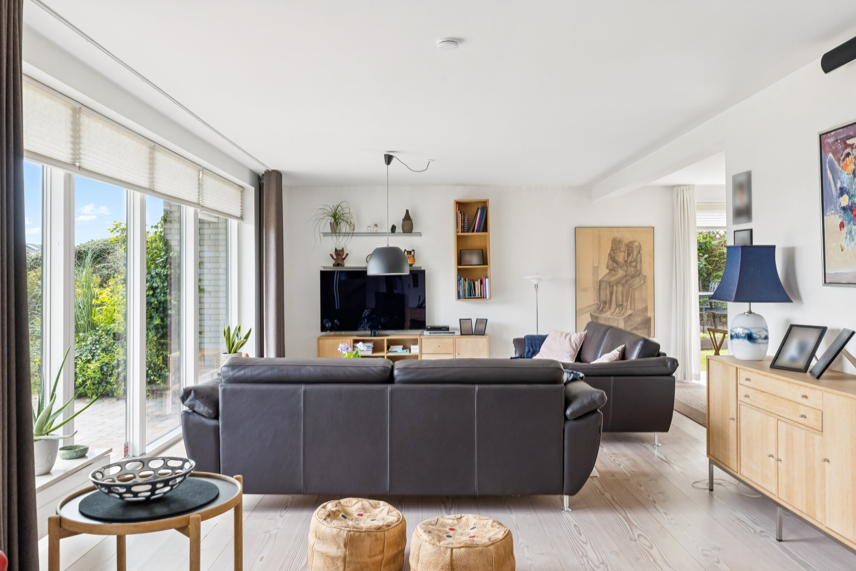 Fremhævet stue billede i fuldskærmstilstand. Billede af Bækbjerg 8, Rinkenæs, 6300 Gråsten