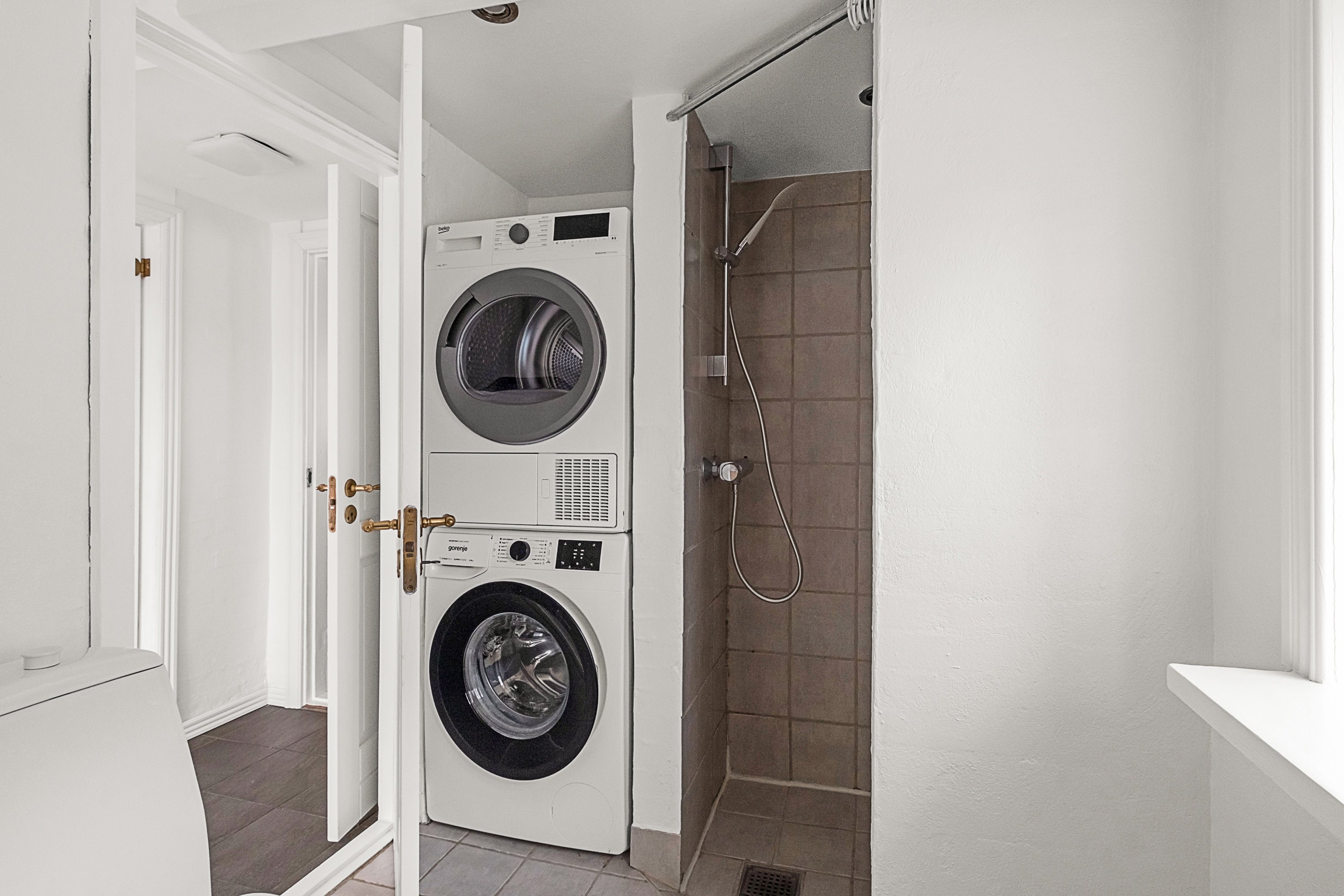 Fremhævet badeværelse billede i fuldskærmstilstand. Billede af Elstedvej 49, Terp, 8200 Aarhus N