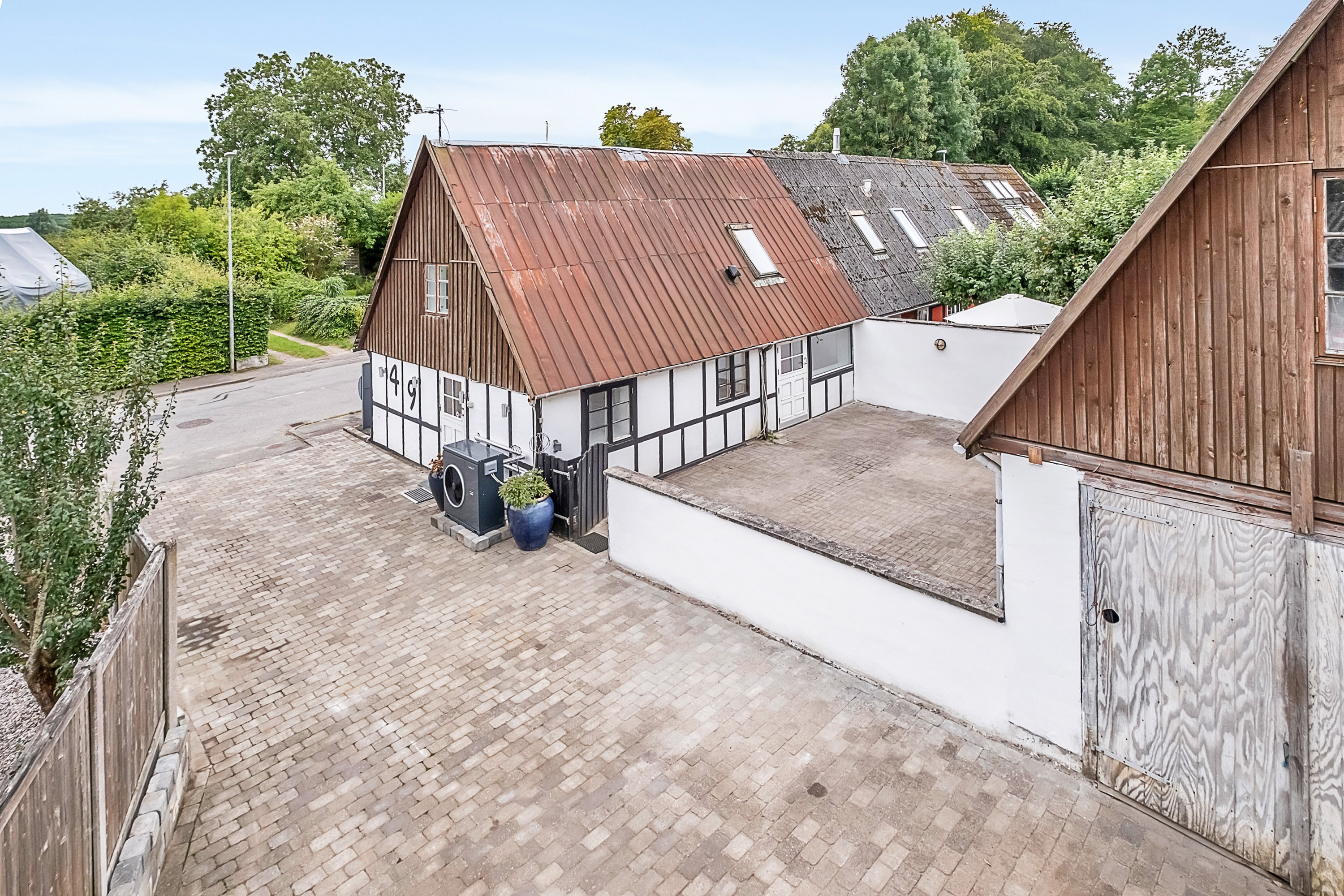 Fremhævet facade billede i fuldskærmstilstand. Billede af Elstedvej 49, Terp, 8200 Aarhus N