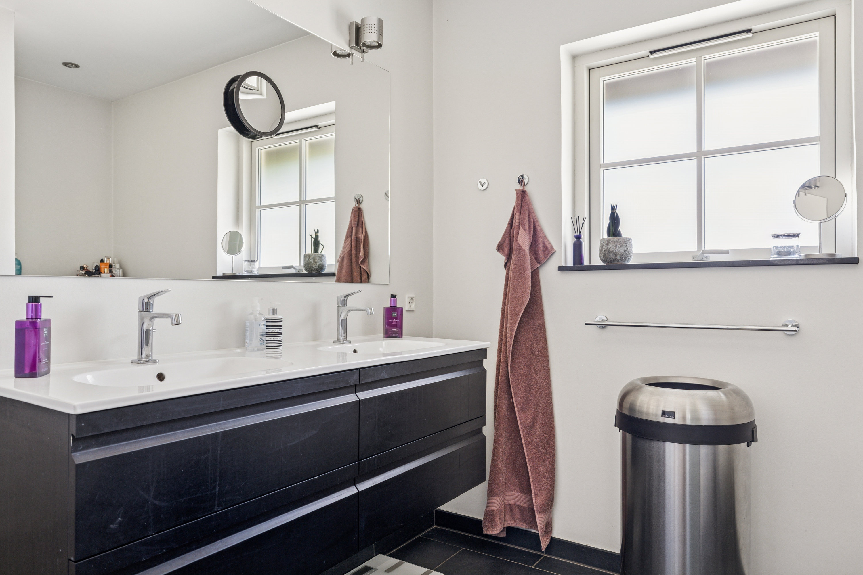 Fremhævet badeværelse billede i fuldskærmstilstand. Billede af Bogensevej 103, Næsby, 5270 Odense N