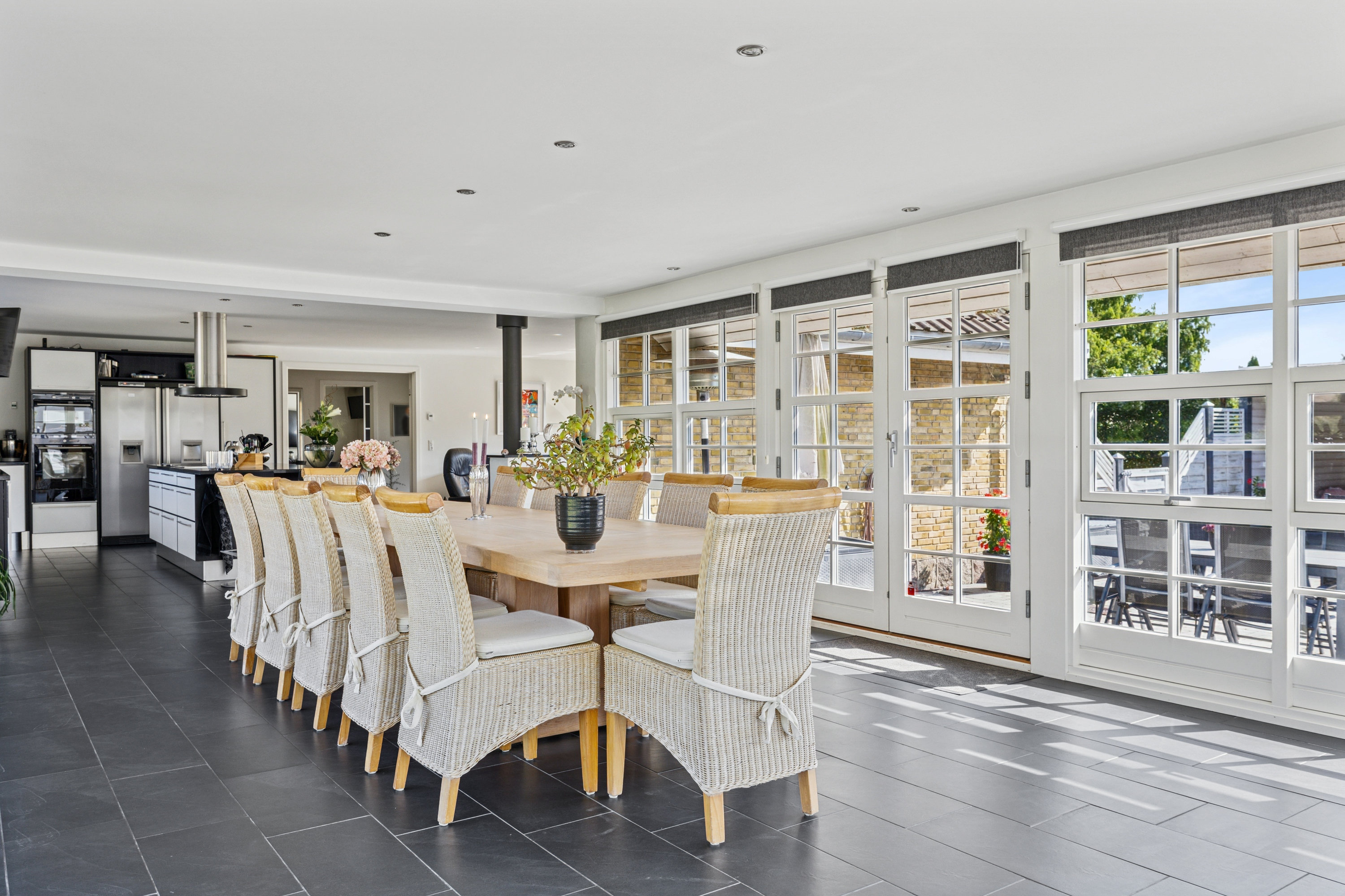 Fremhævet stue billede i fuldskærmstilstand. Billede af Bogensevej 103, Næsby, 5270 Odense N