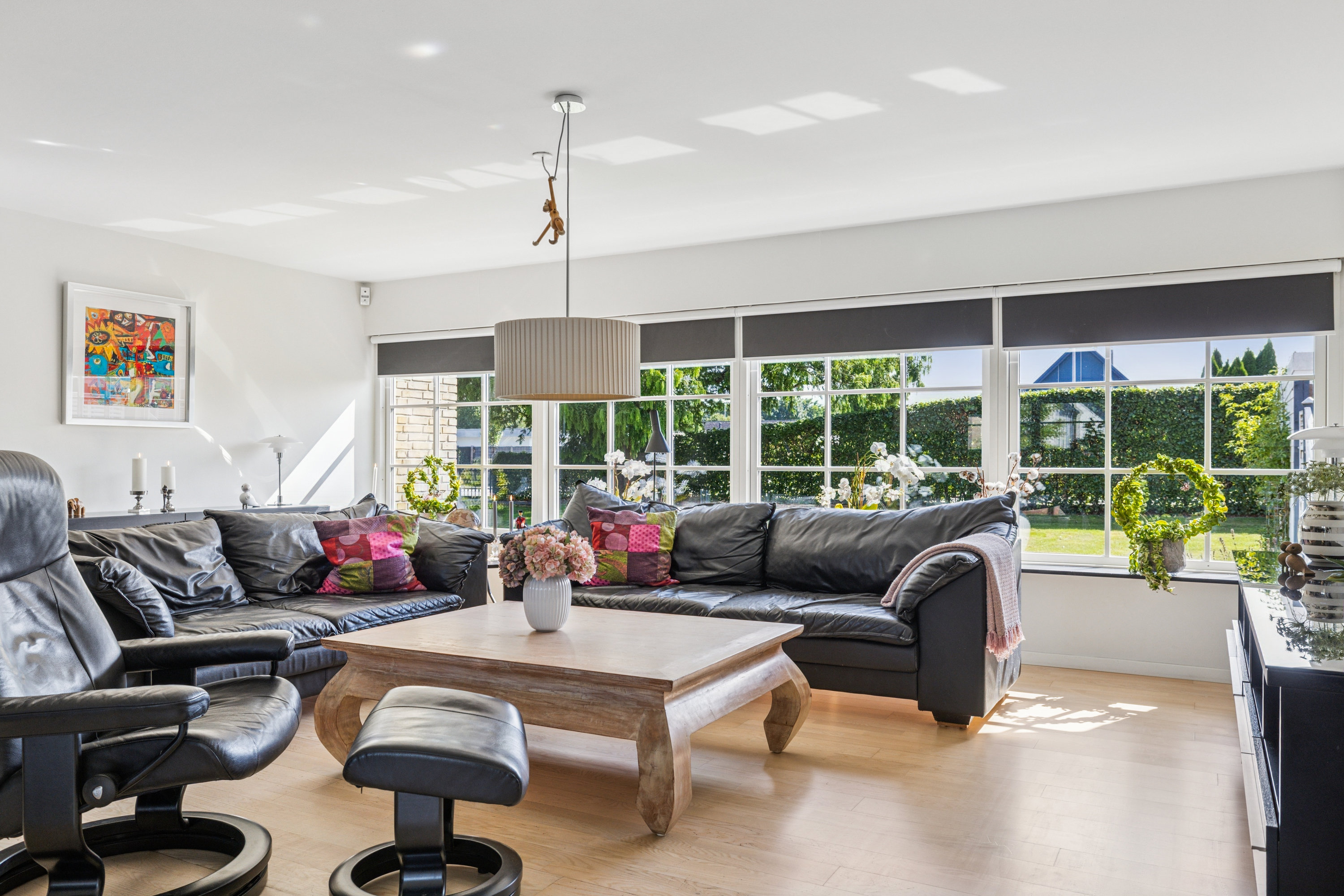 Fremhævet stue billede i fuldskærmstilstand. Billede af Bogensevej 103, Næsby, 5270 Odense N