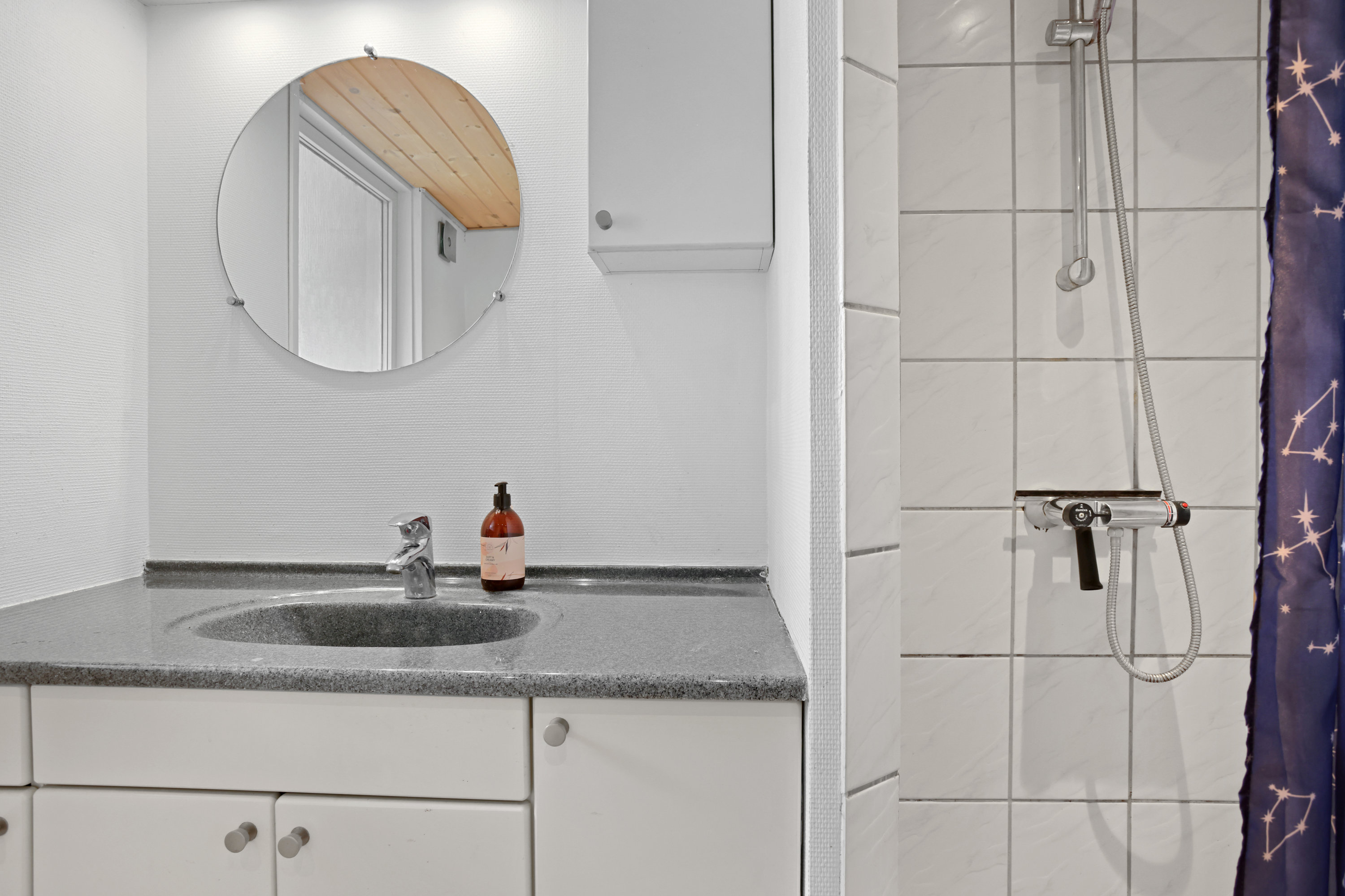 Fremhævet badeværelse billede i fuldskærmstilstand. Billede af Venøvej 94, Ørslevkl Sø, 7840 Højslev