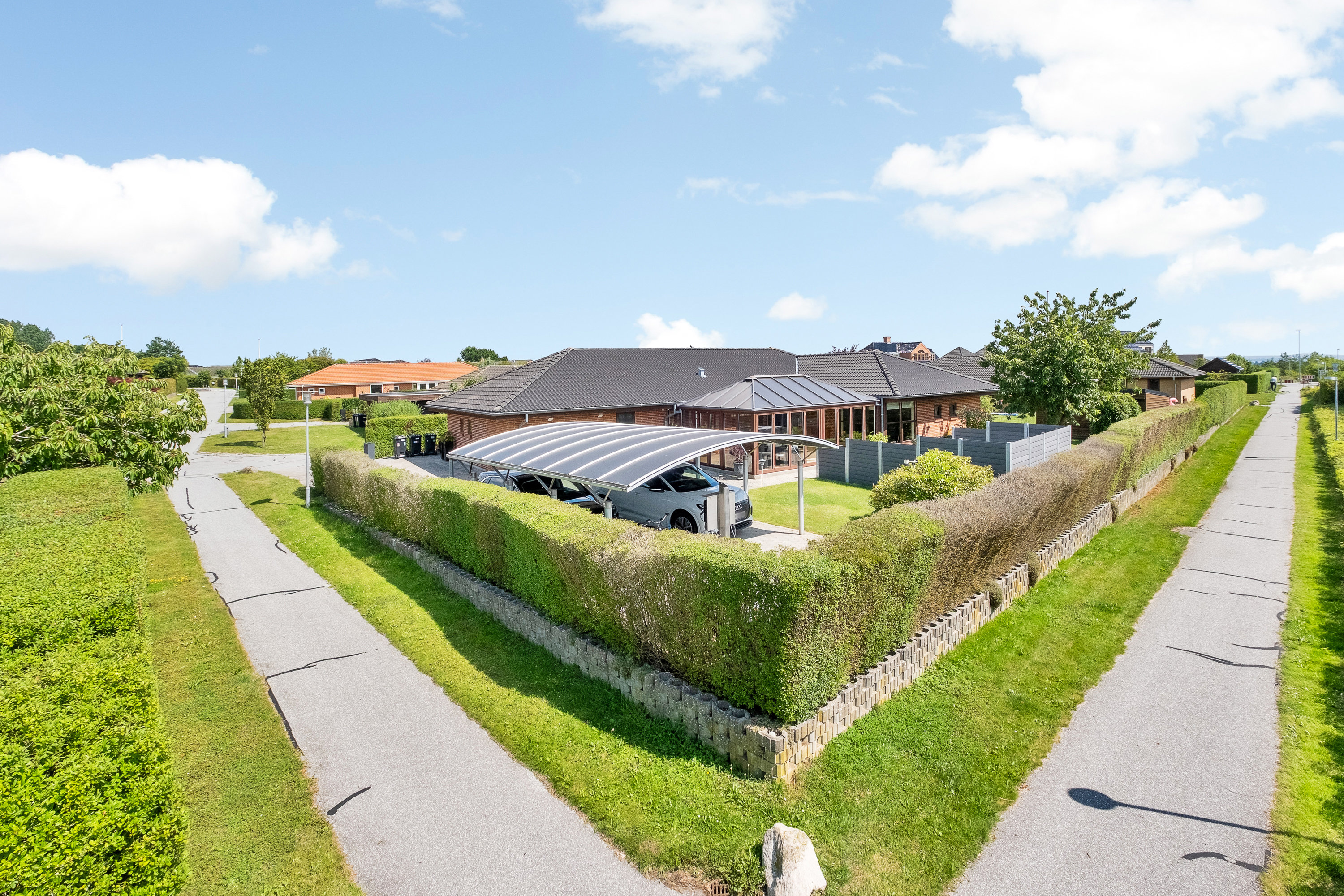 Fremhævet facade billede i fuldskærmstilstand. Billede af Blåbærhaven 47, 8520 Lystrup