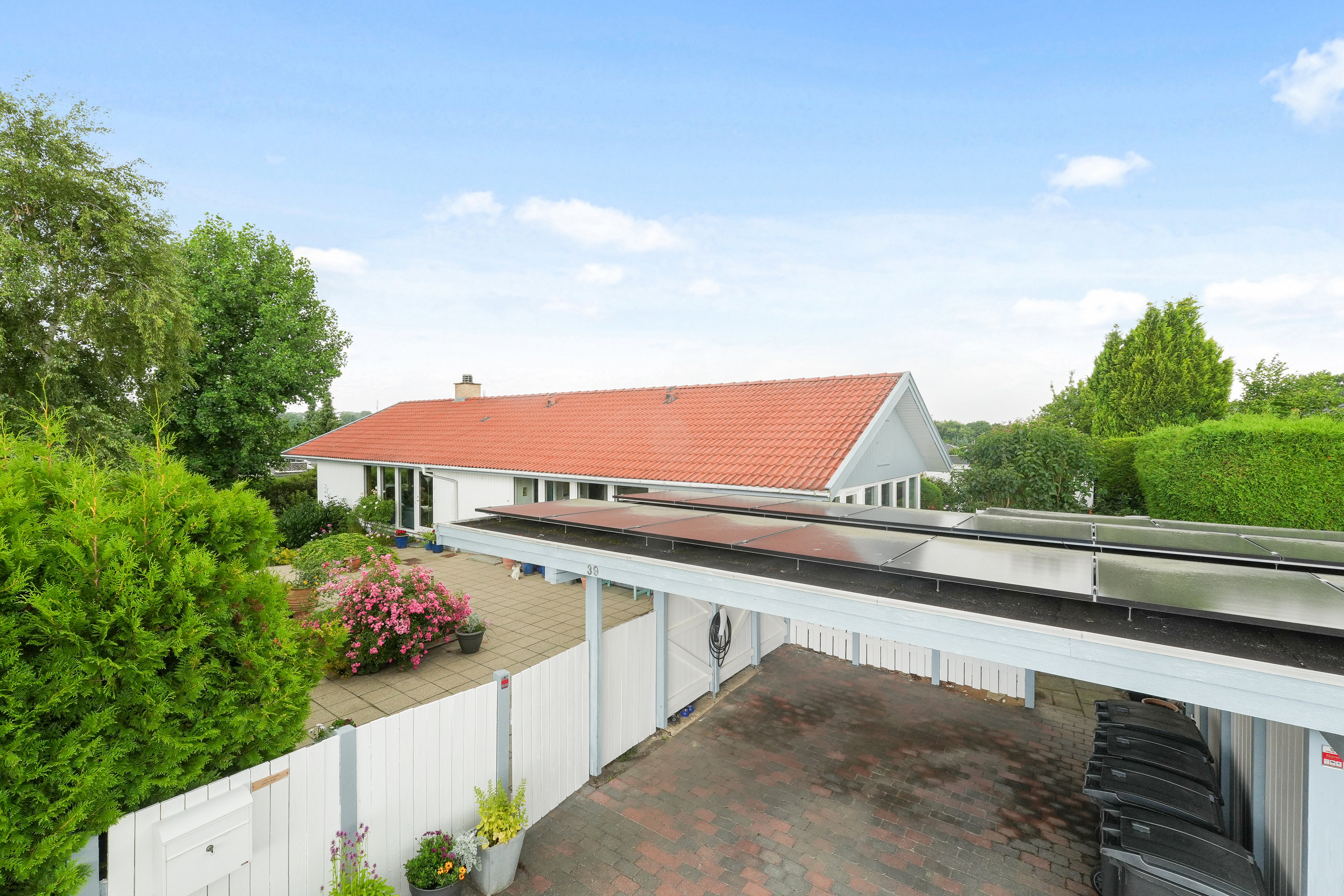 Fremhævet andet billede i fuldskærmstilstand. Billede af Stenløkken 39, 3460 Birkerød