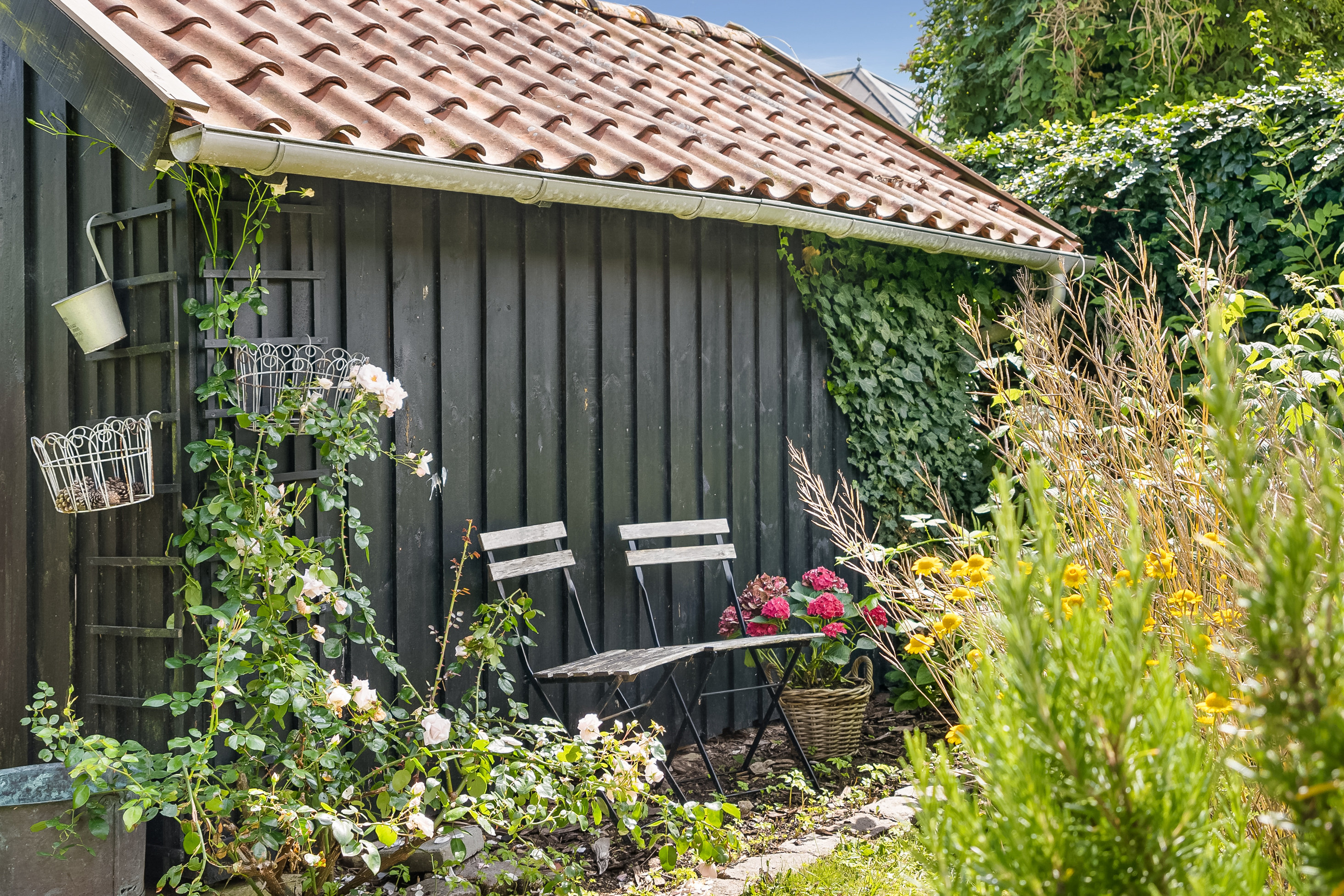 Fremhævet terrasse billede i fuldskærmstilstand. Billede af Kastanievej 8, 5230 Odense M