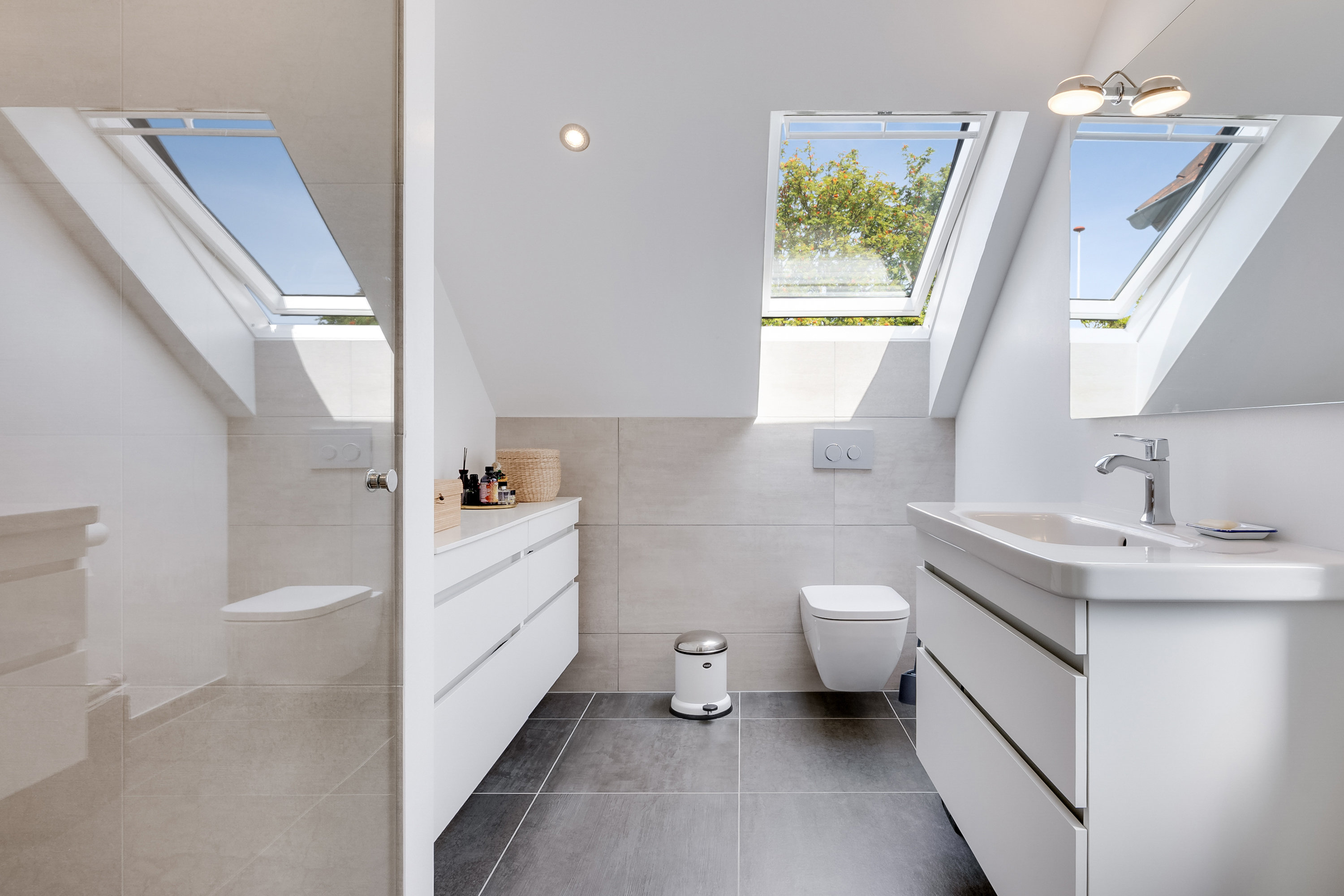 Fremhævet badeværelse billede i fuldskærmstilstand. Billede af Kastanievej 8, 5230 Odense M