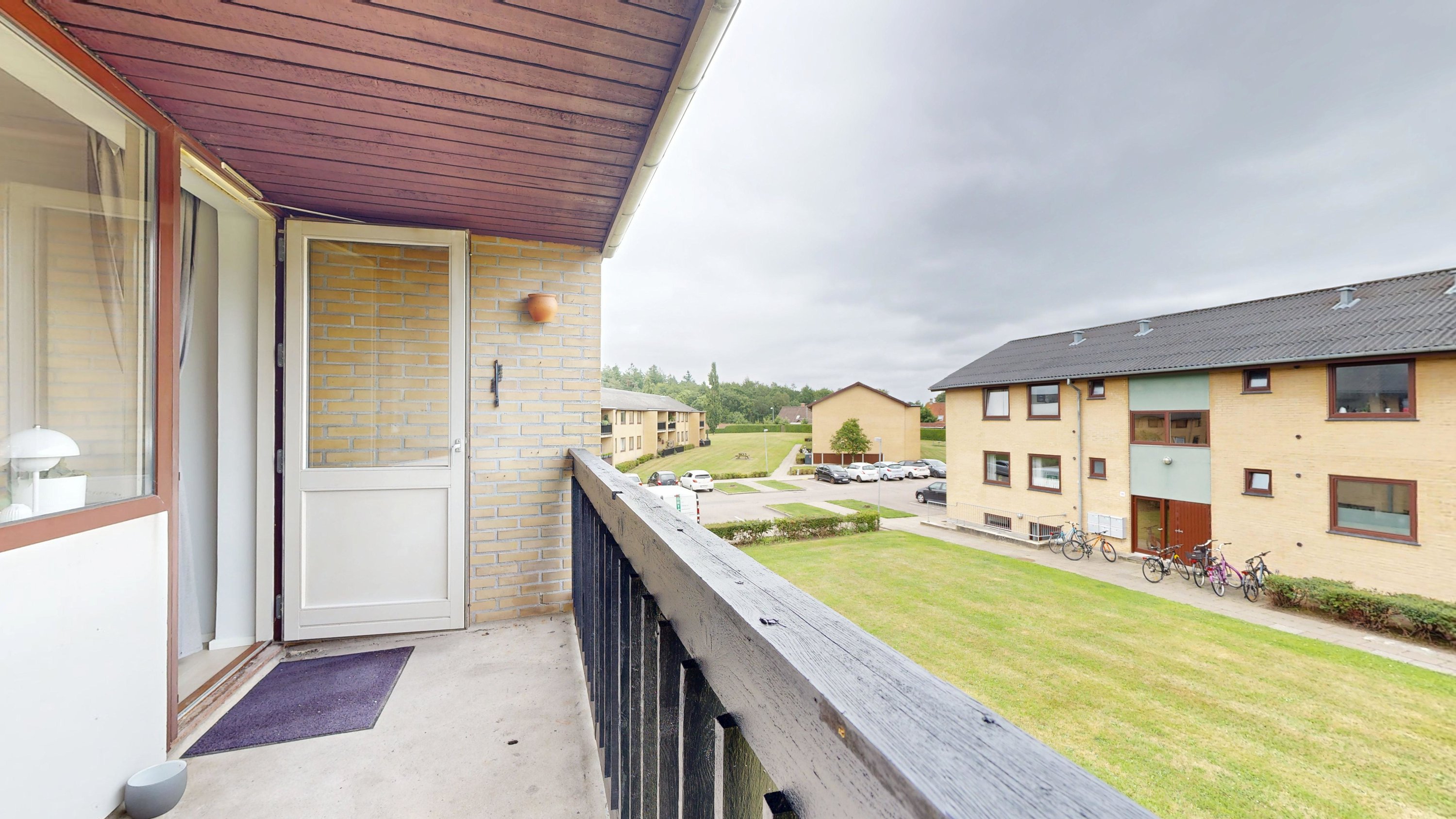 Fremhævet altan billede i fuldskærmstilstand. Billede af Eskebækparken 14, 1. th., 8660 Skanderborg