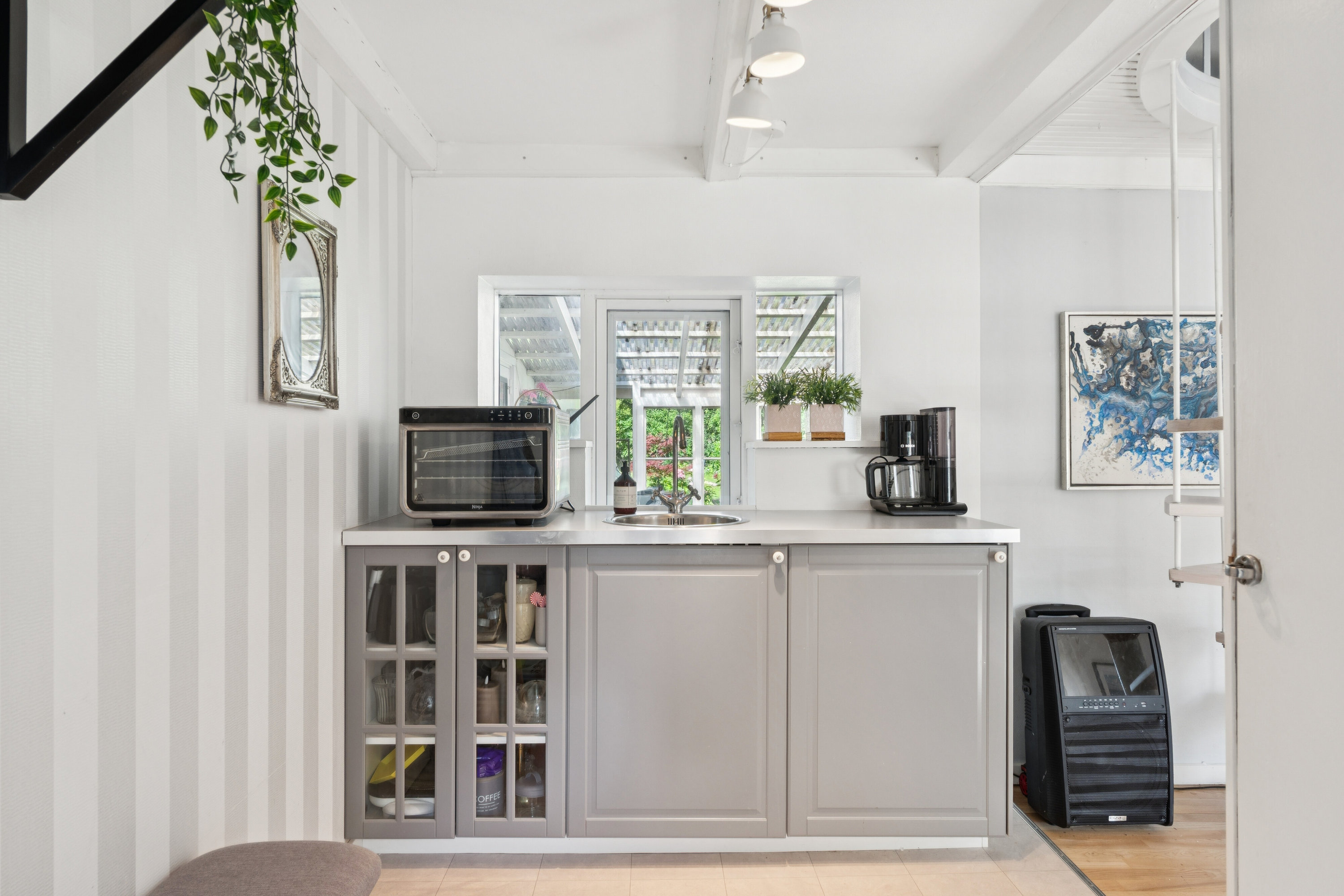 Fremhævet køkken billede i fuldskærmstilstand. Billede af Kettingevej 23, 2970 Hørsholm