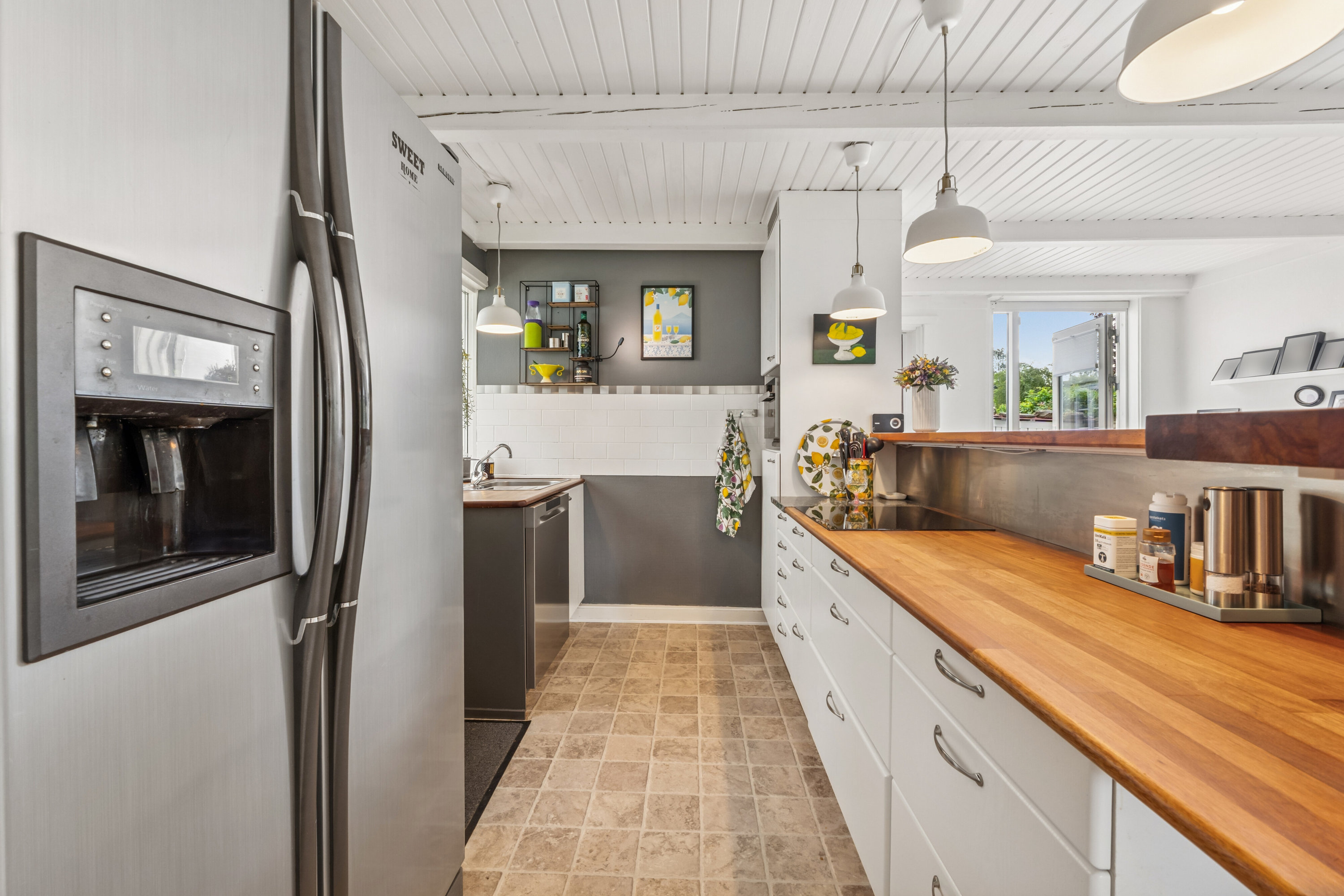 Fremhævet køkken billede i fuldskærmstilstand. Billede af Kettingevej 23, 2970 Hørsholm