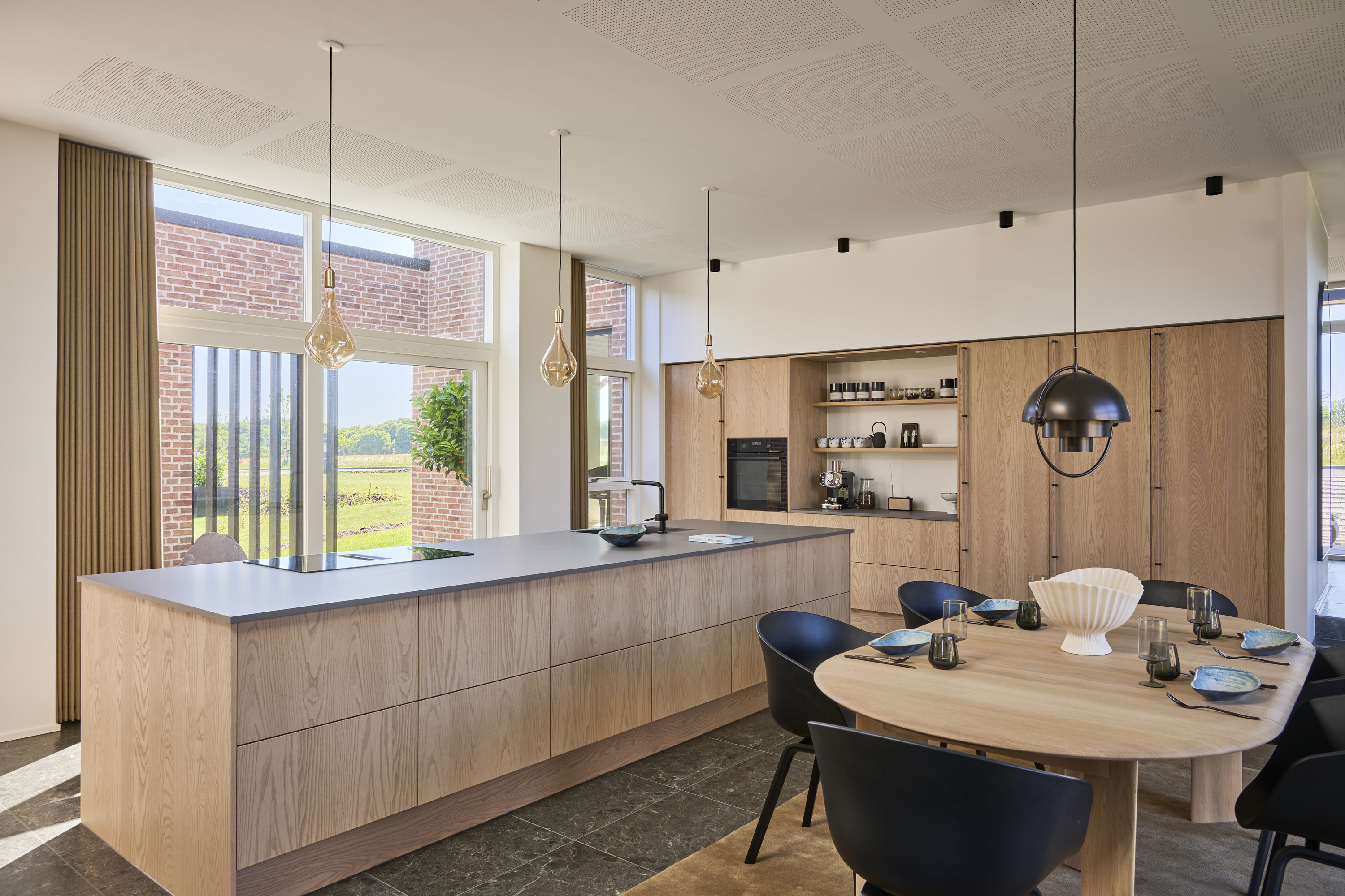 Fremhævet  billede i fuldskærmstilstand. Billede af Løvehalen 40, 8700 Horsens