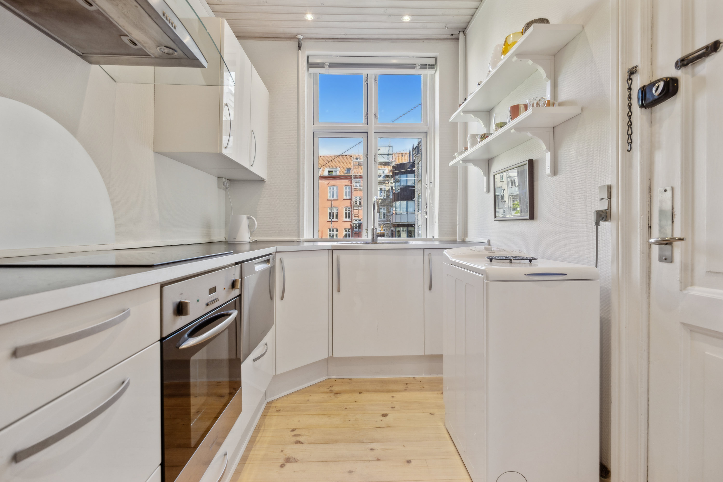 Fremhævet køkken billede i fuldskærmstilstand. Billede af Christiansgade 35, 1. tv., 9000 Aalborg