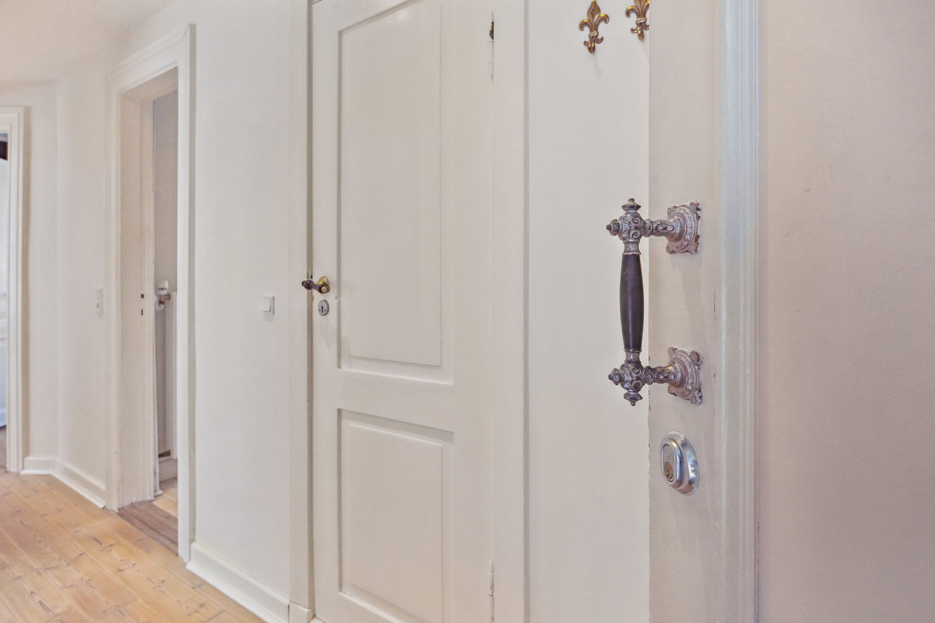 Fremhævet entré billede i fuldskærmstilstand. Billede af Christiansgade 35, 1. tv., 9000 Aalborg