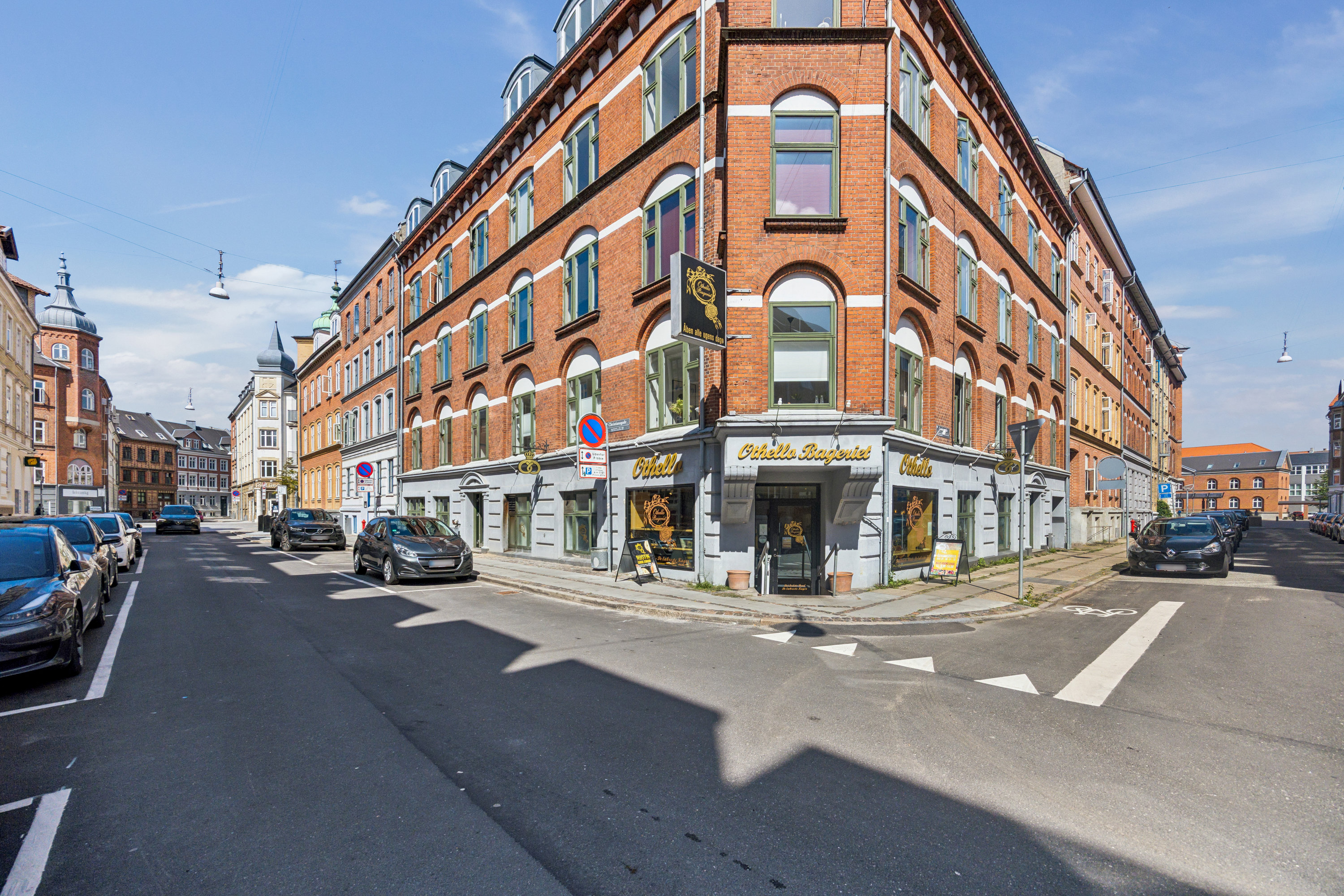 Fremhævet ejendom 1 billede i fuldskærmstilstand. Billede af Christiansgade 35, 1. tv., 9000 Aalborg