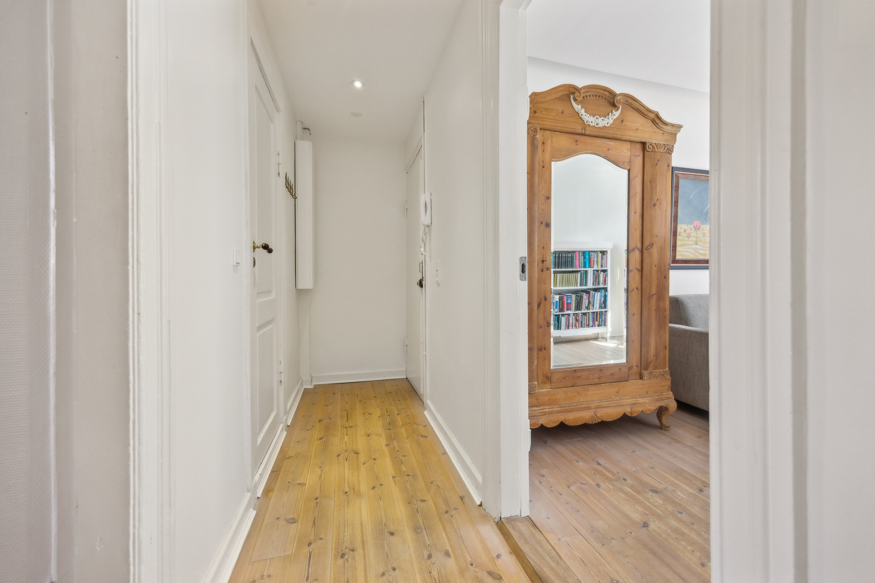 Fremhævet gang billede i fuldskærmstilstand. Billede af Christiansgade 35, 1. tv., 9000 Aalborg