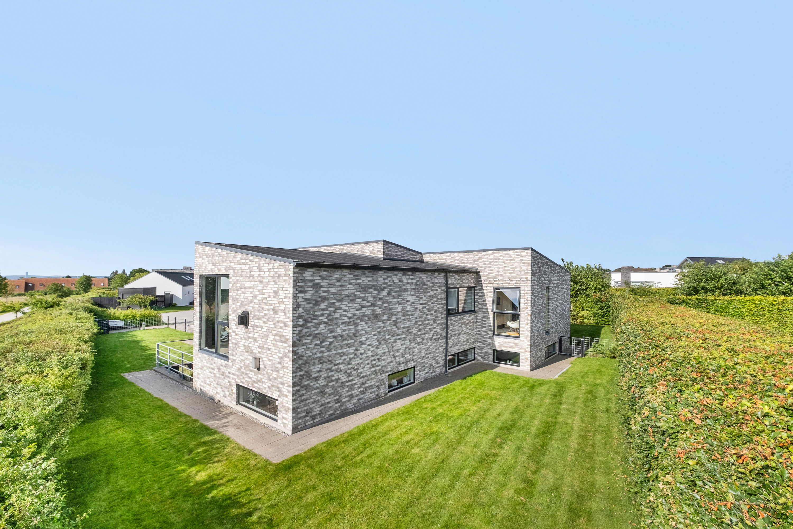 Fremhævet have billede i fuldskærmstilstand. Billede af Elmehaven 93, 8520 Lystrup