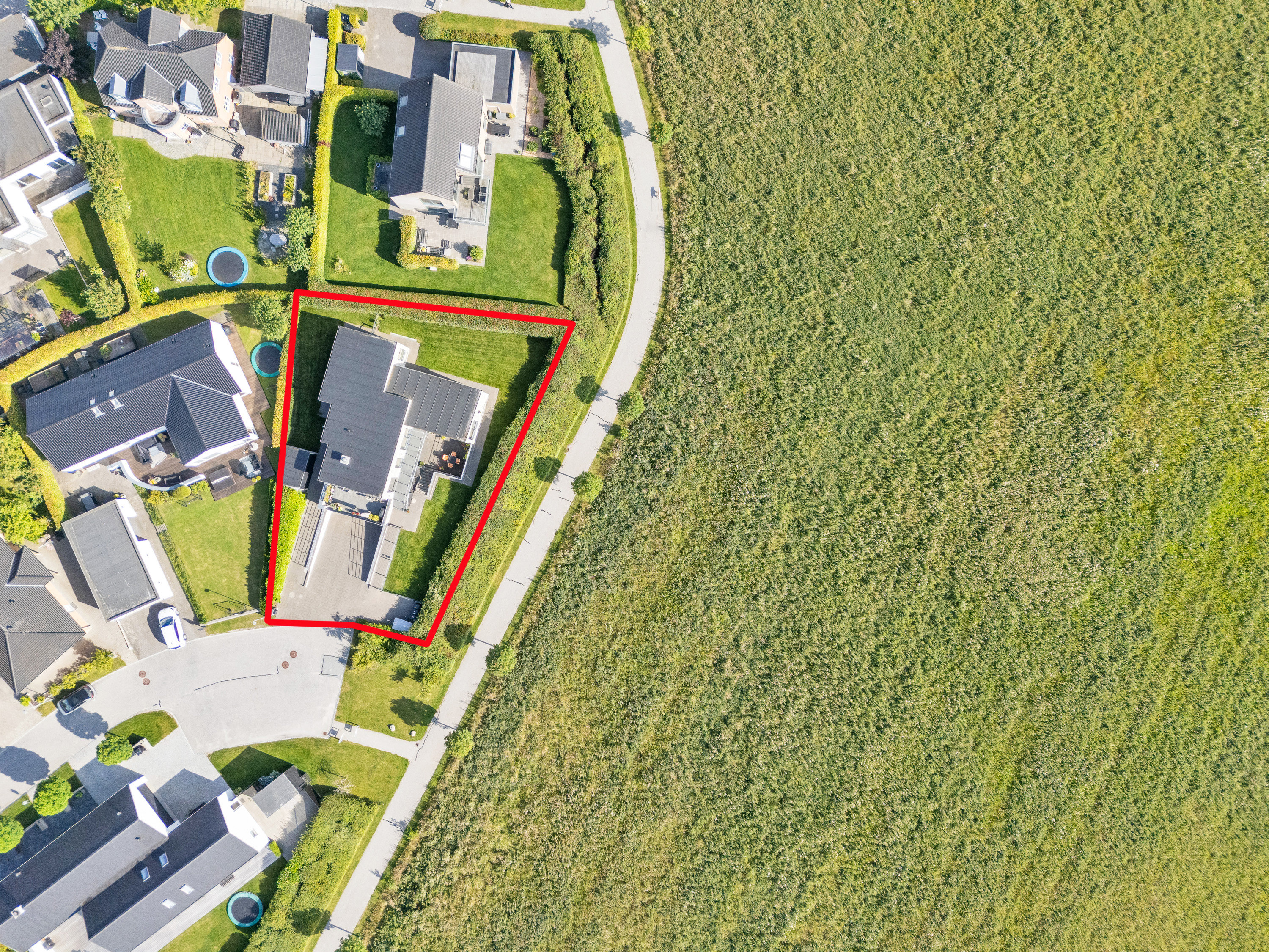 Fremhævet luftfoto billede i fuldskærmstilstand. Billede af Elmehaven 93, 8520 Lystrup